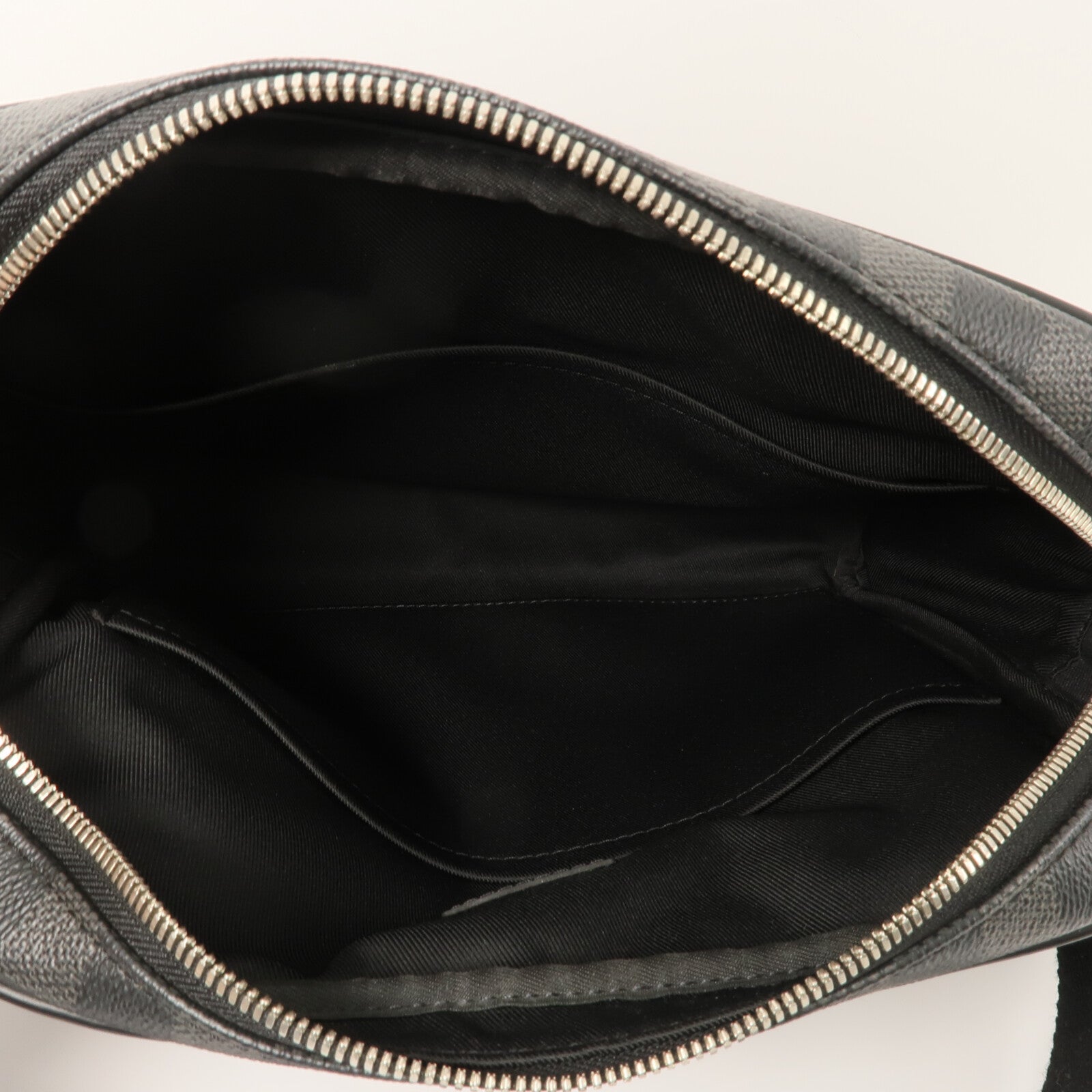 LOUIS VUITTON Damier Graphite Dayton Reporter Bag肩背袋