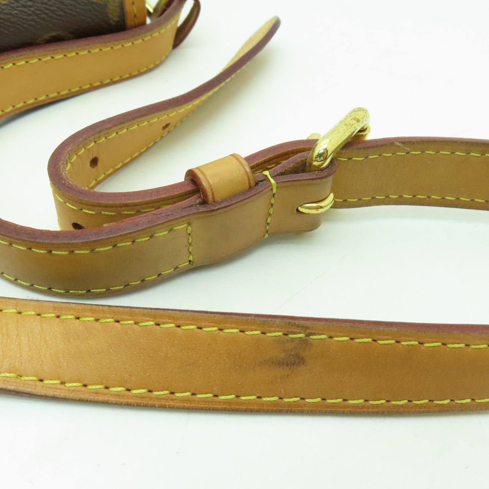 LOUIS VUITTON Monogram Menilmontant MM金扣肩背袋啡色