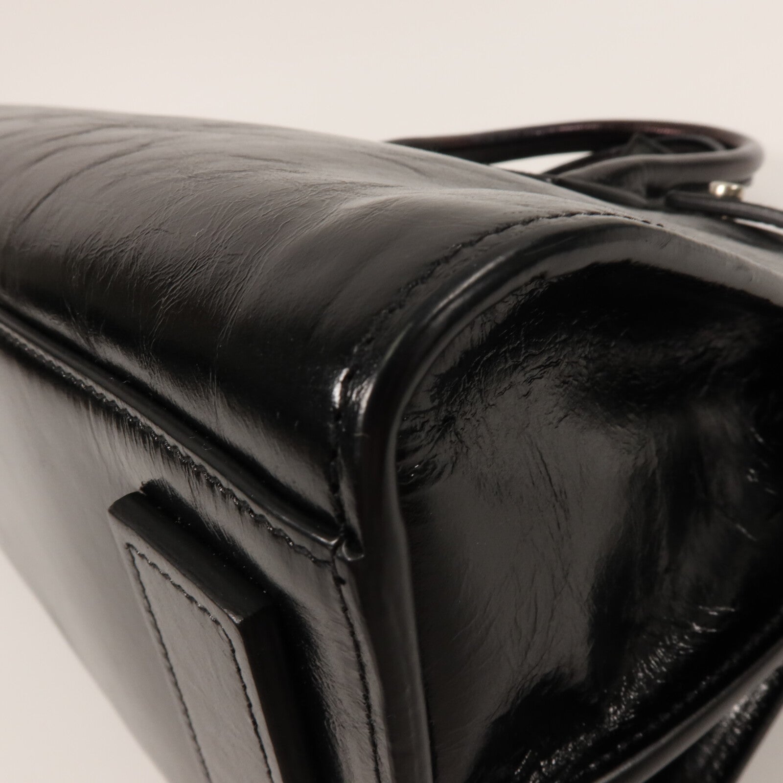 YVES SAINT LAURENT 牛皮皮革Sac De Jour Souple手挽袋