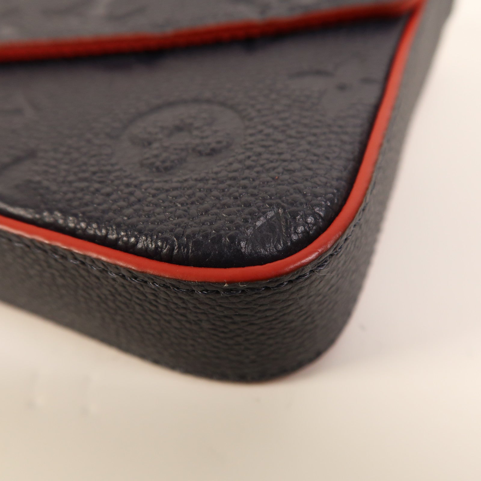 LOUIS VUITTON Monogram Empreinte Pochette Felicie金扣鏈帶肩背袋
