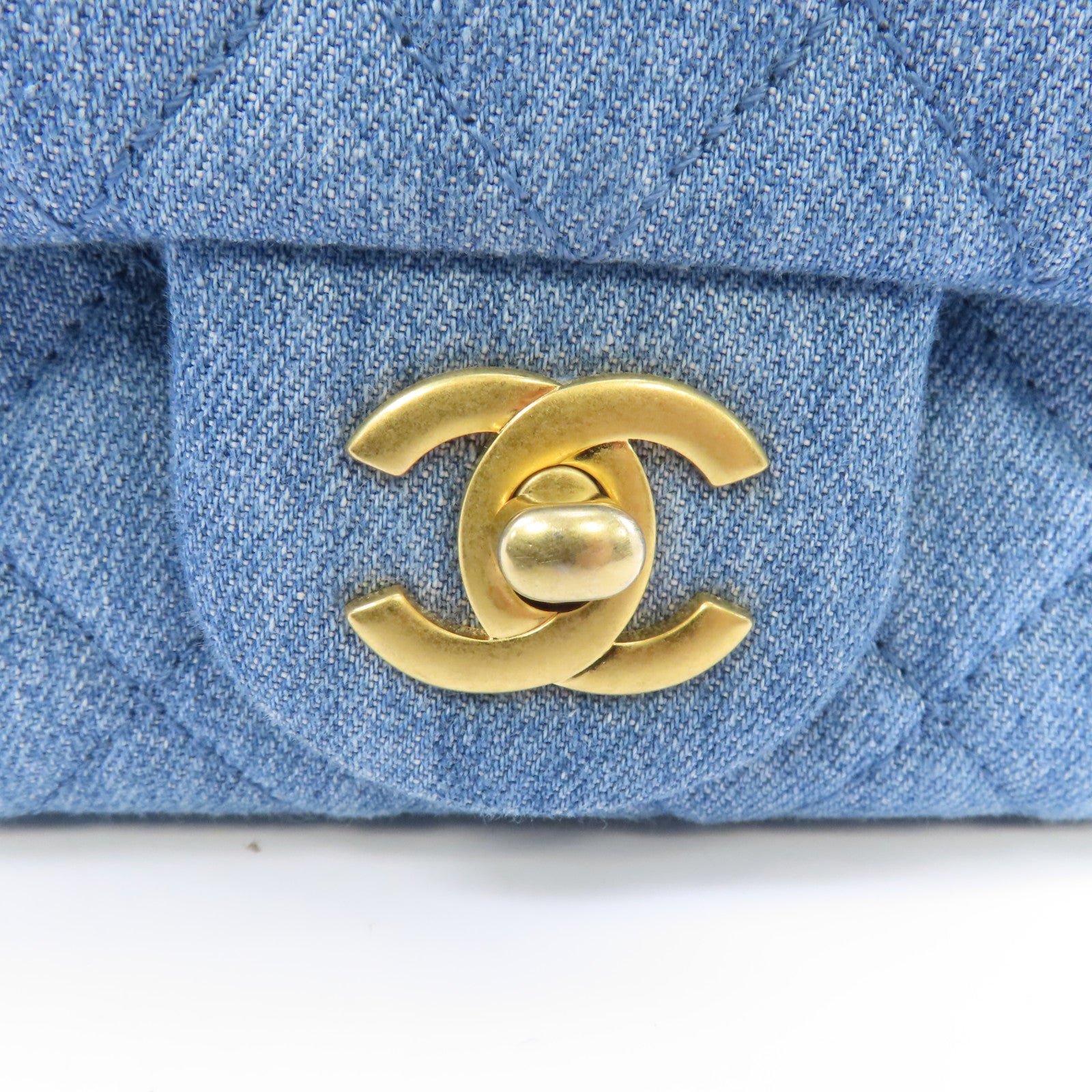 CHANEL 菱格牛仔布Shoulder Bag金扣鏈帶肩背袋藍色