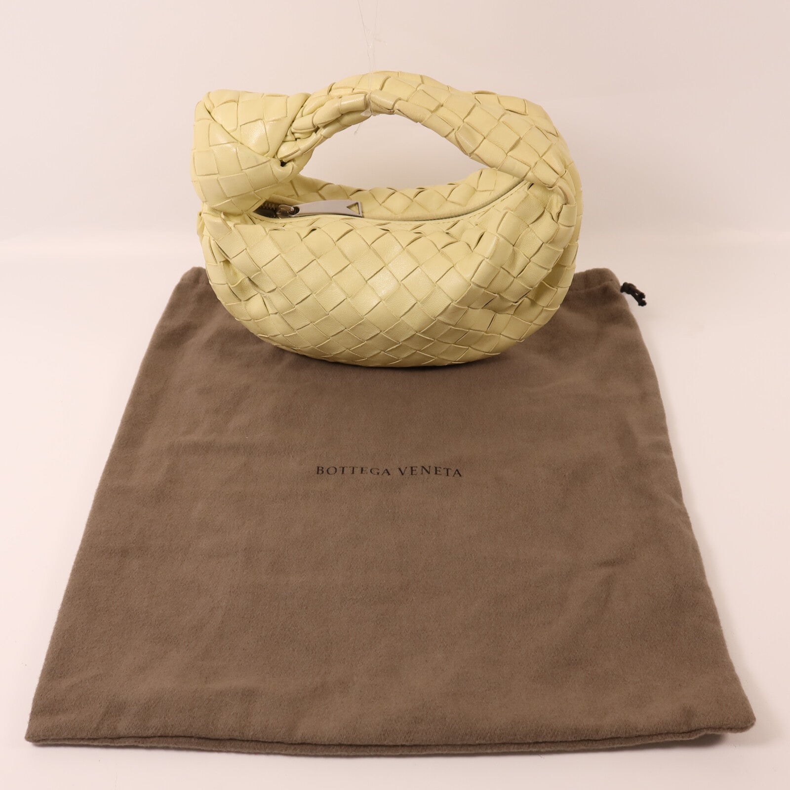 BOTTEGA VENETA 羊皮皮革Jodie Mini銀扣手挽袋