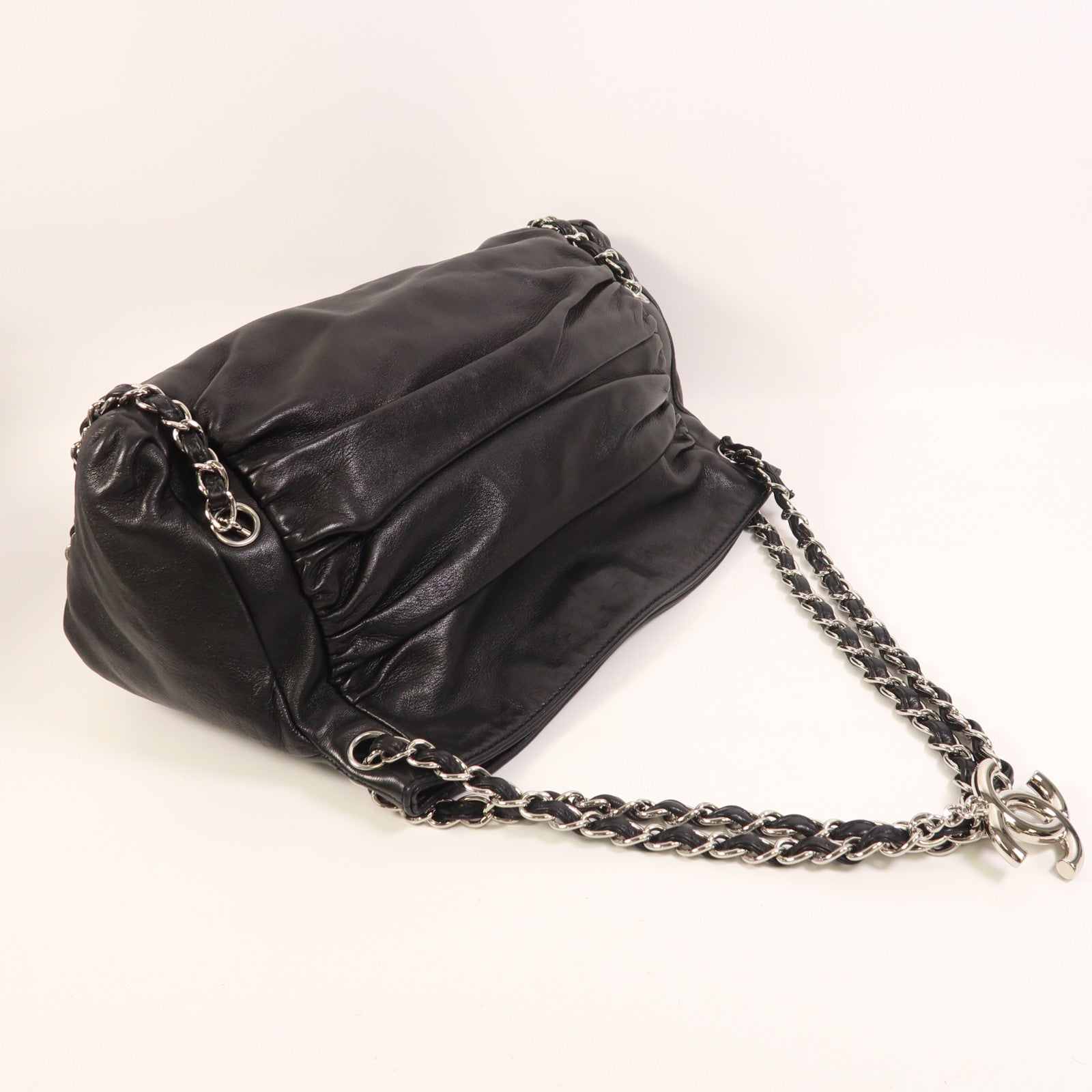 CHANEL 羊皮皮革Chain Shoulder銀扣鏈帶肩背袋