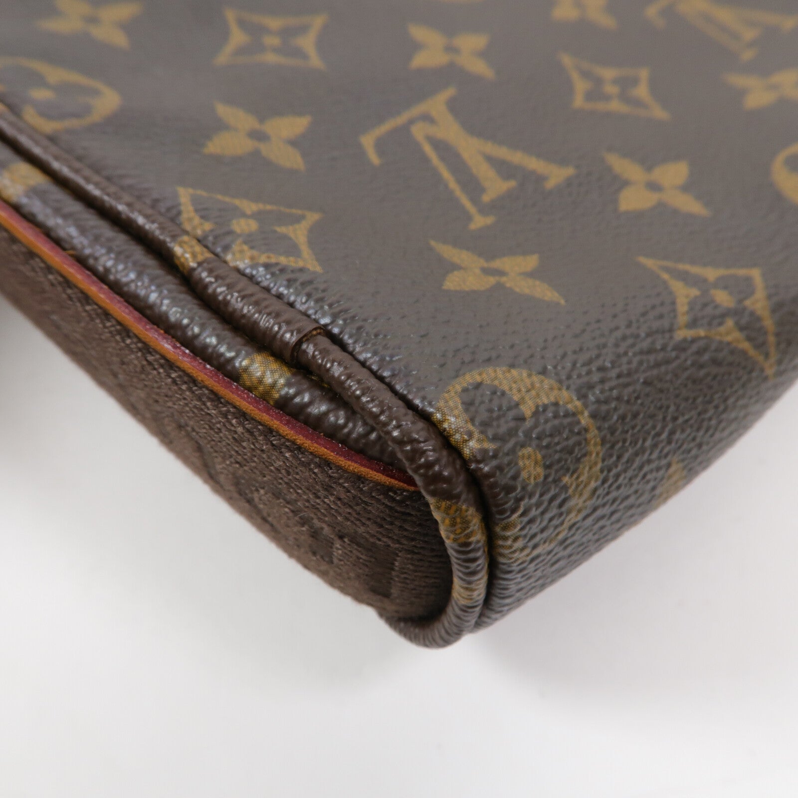 LOUIS VUITTON Monogram Trotteur Beaubourg肩背袋