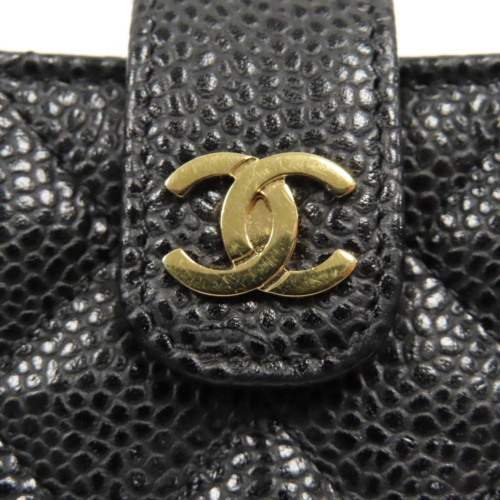 CHANEL **【激減優惠】菱格Caviar皮革Case金扣手機套黑色