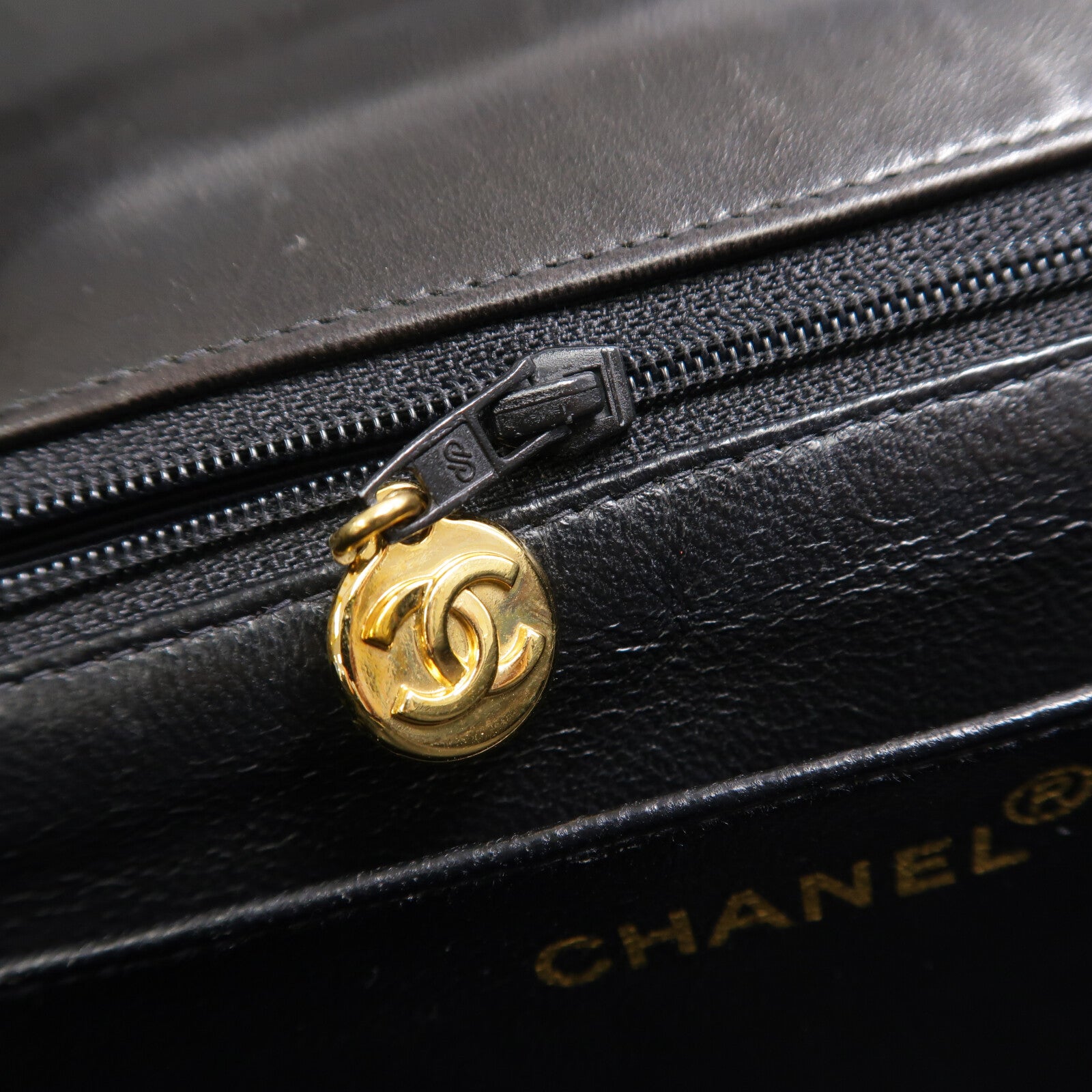 CHANEL 羊皮皮革Vintage Chain Shoulder鏈帶肩背袋