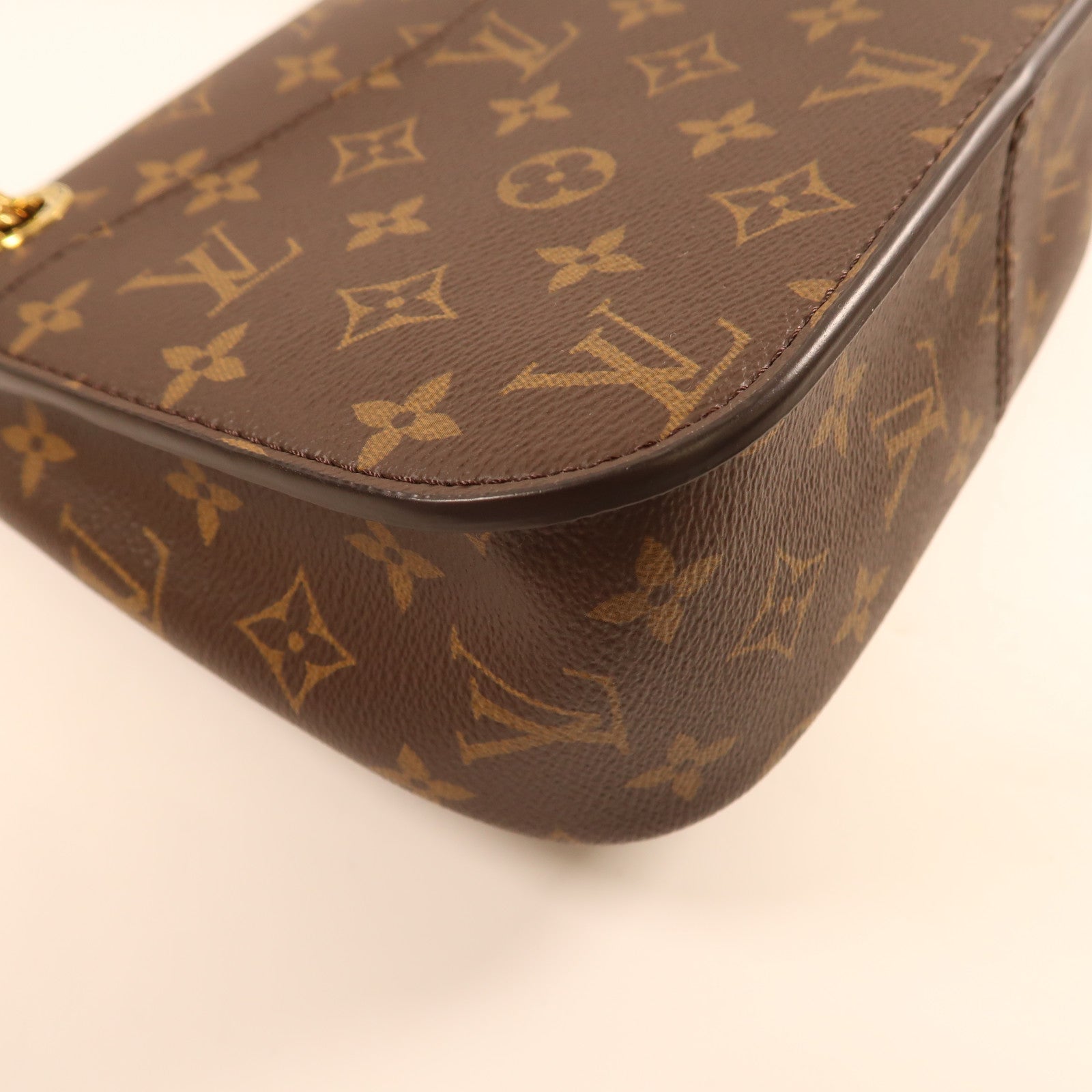 LOUIS VUITTON Monogram Passy金扣鏈帶肩背袋啡色