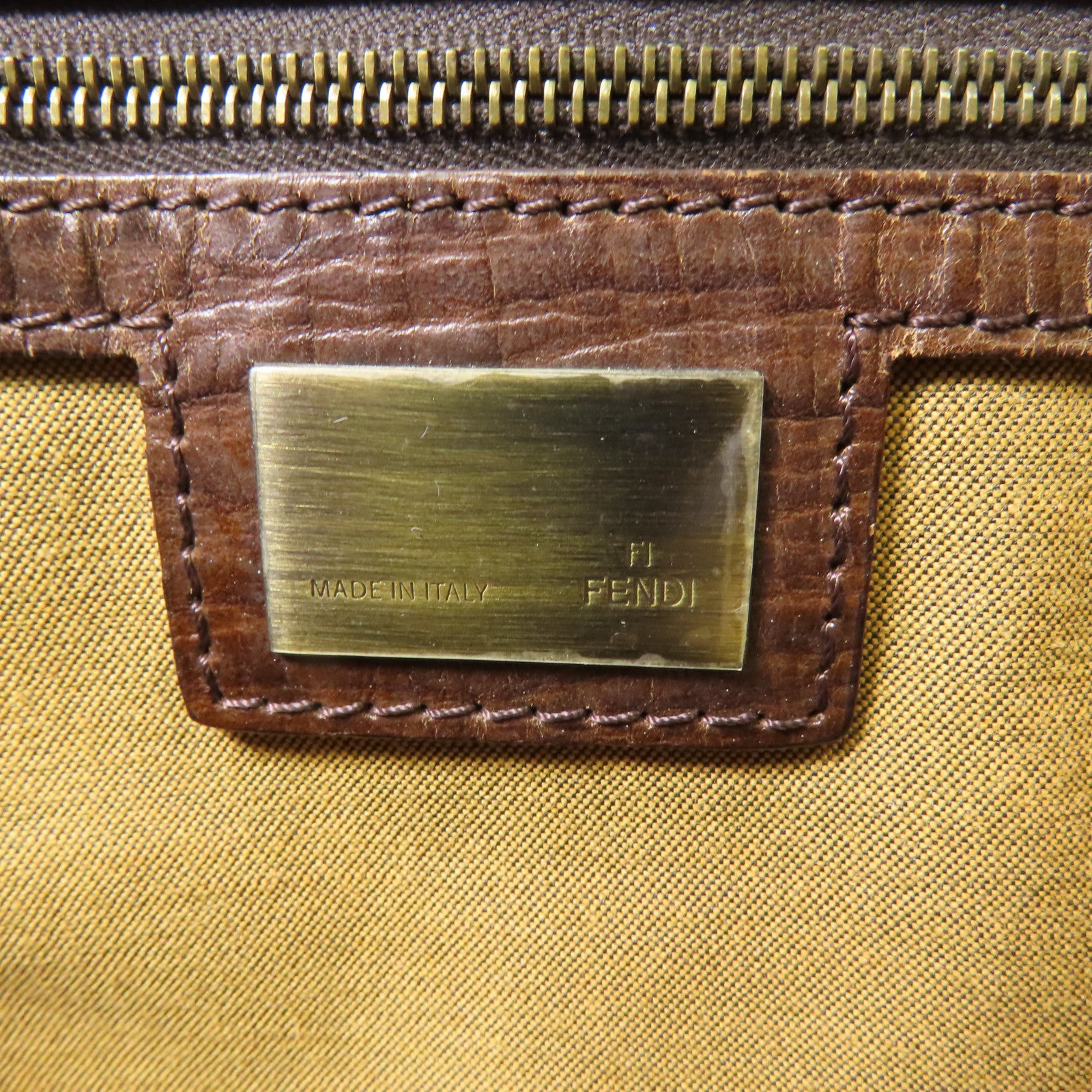 FENDI 帆布Shoulder Bag肩背袋