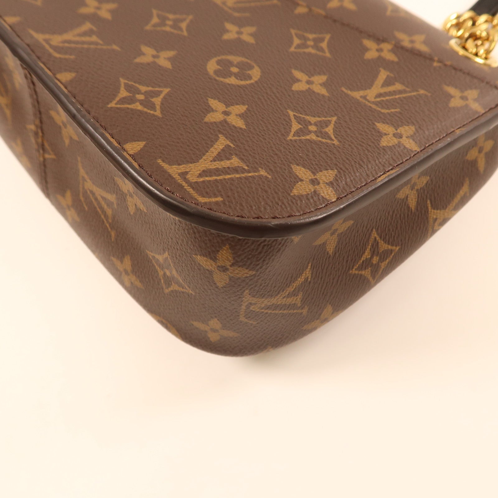 LOUIS VUITTON Monogram Passy金扣鏈帶肩背袋啡色