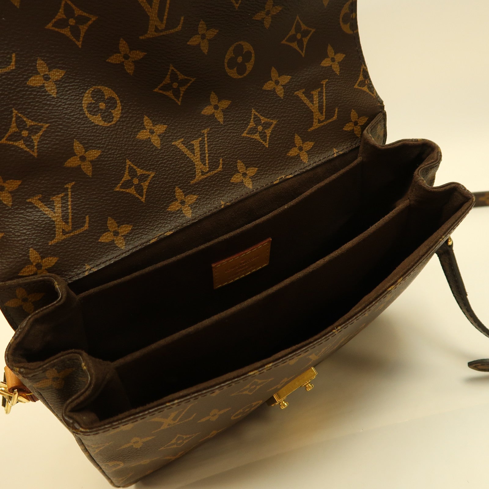 LOUIS VUITTON (PRICE DOWN) LV GHW Pochette Metis 2Way Shoulder Bag Monogram M44875 Brown