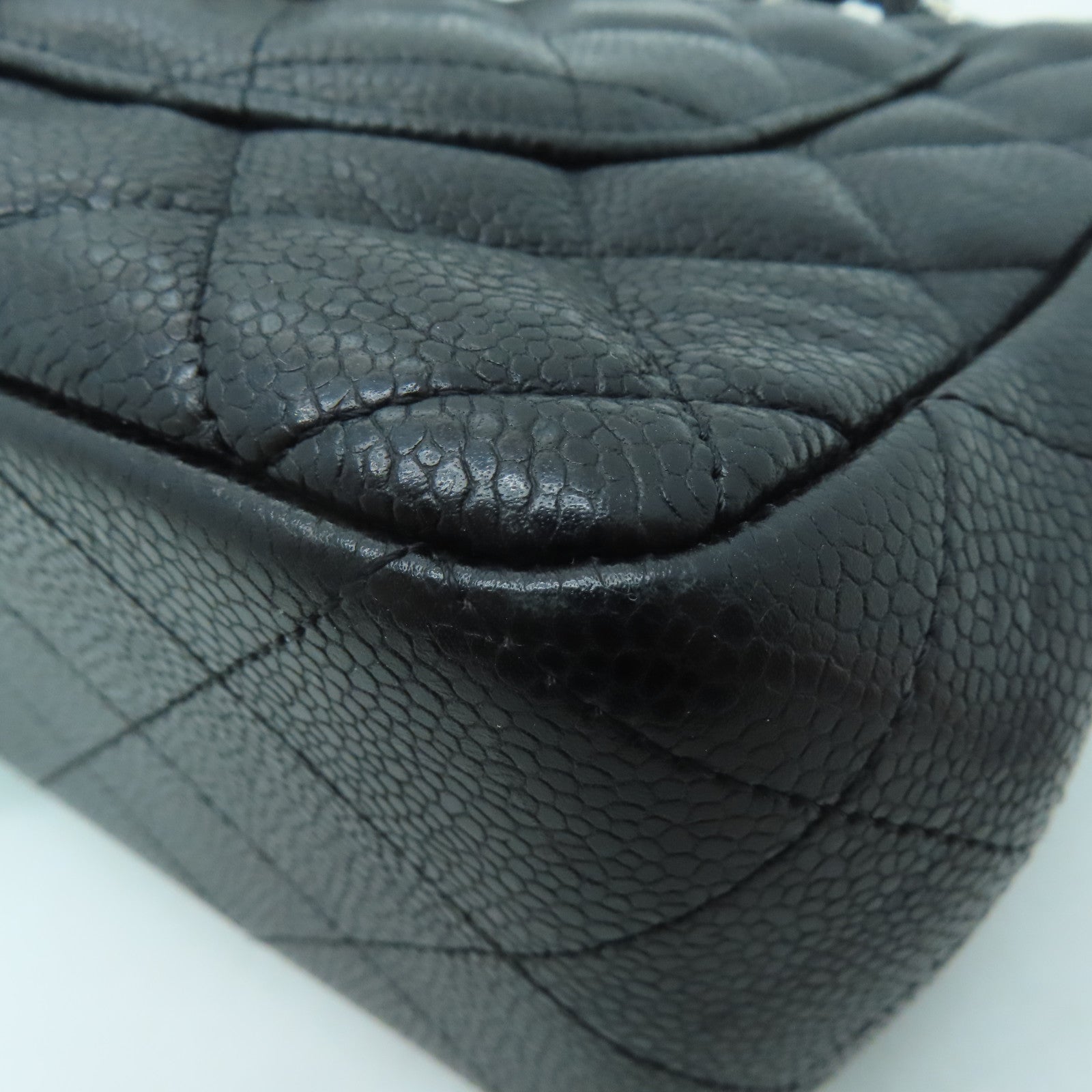 CHANEL 【激減優惠】菱格Caviar皮革Chain Shoulder銀扣肩背袋黑色