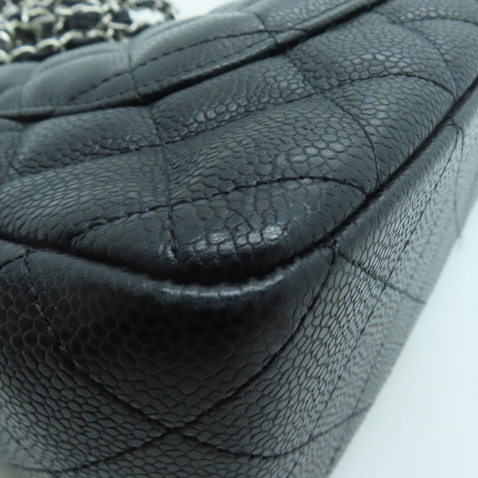 CHANEL 【激減優惠】菱格Caviar皮革Chain Shoulder銀扣肩背袋黑色
