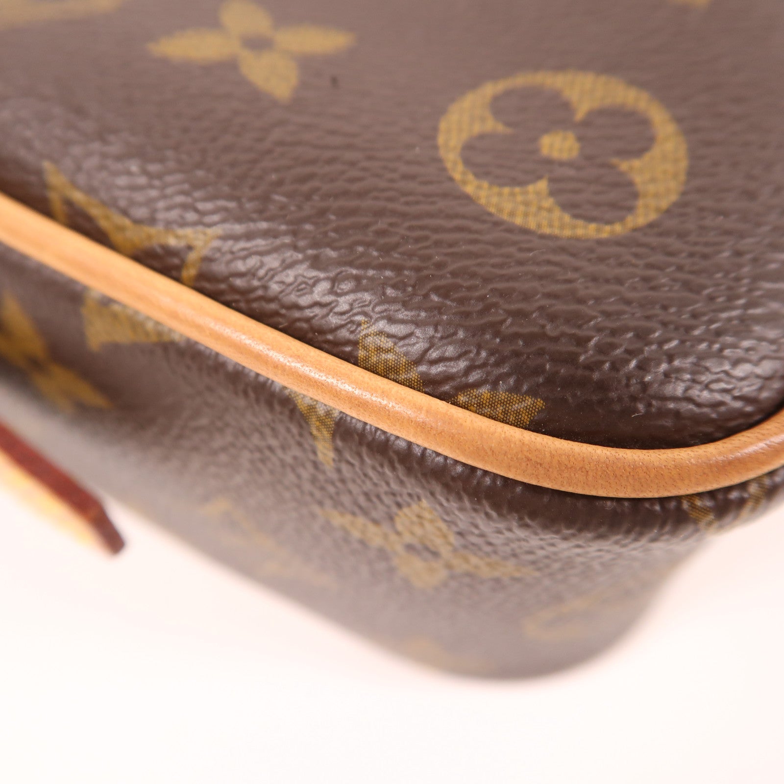 LOUIS VUITTON Monogram Game On Coeur金扣肩背袋啡色