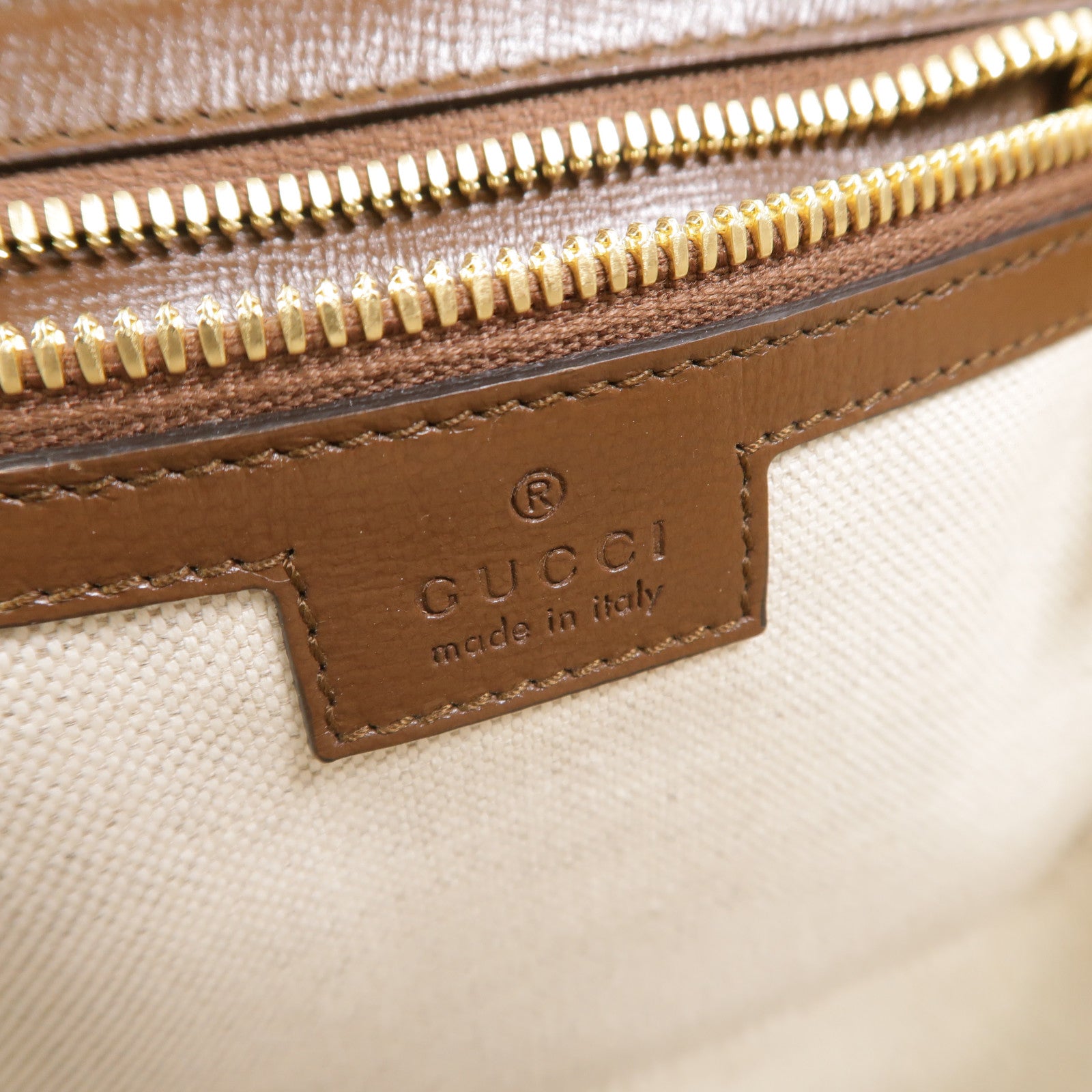 GUCCI 塗層帆布GG Supreme肩背袋