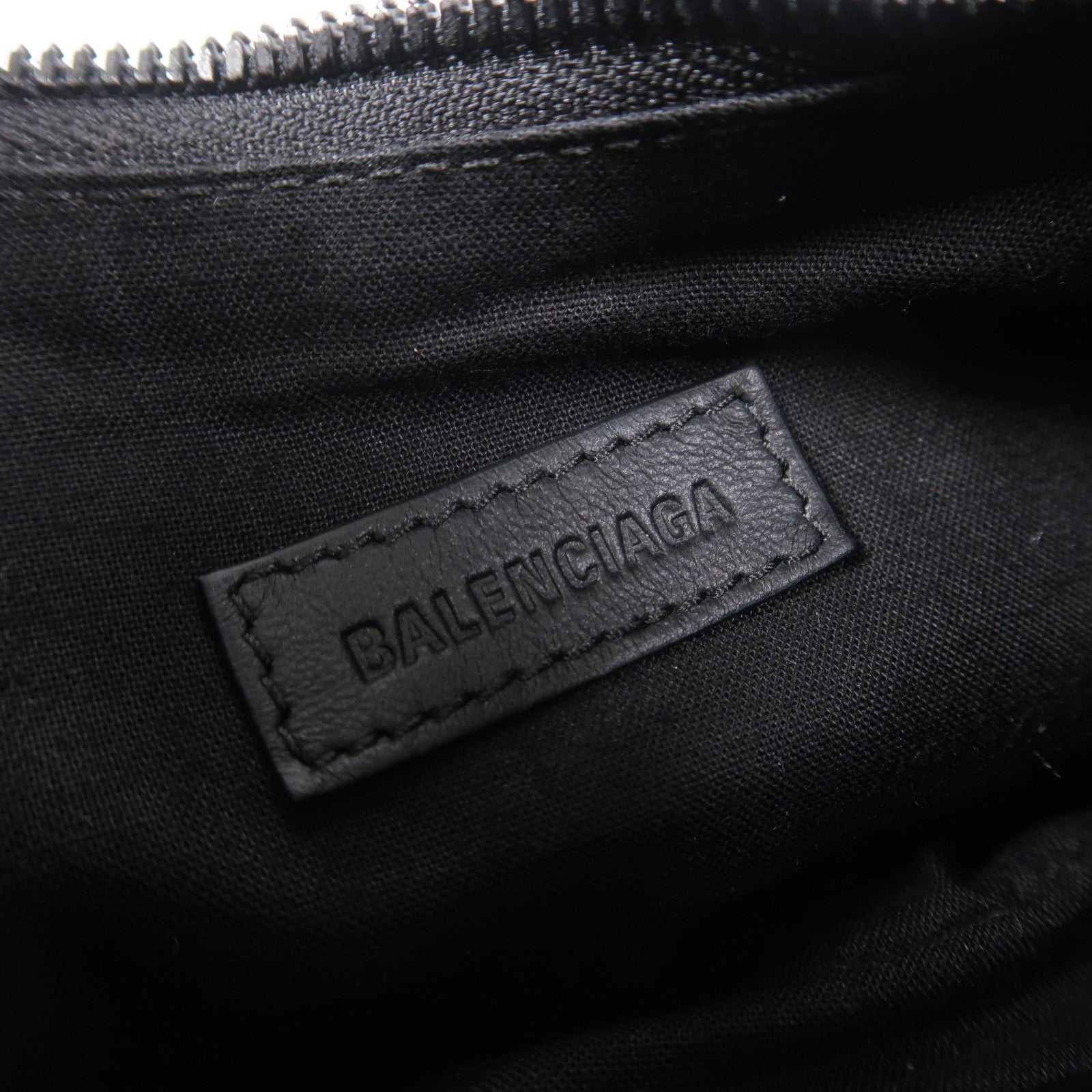 BALENCIAGA 羊皮皮革Le Cagole XS肩背袋