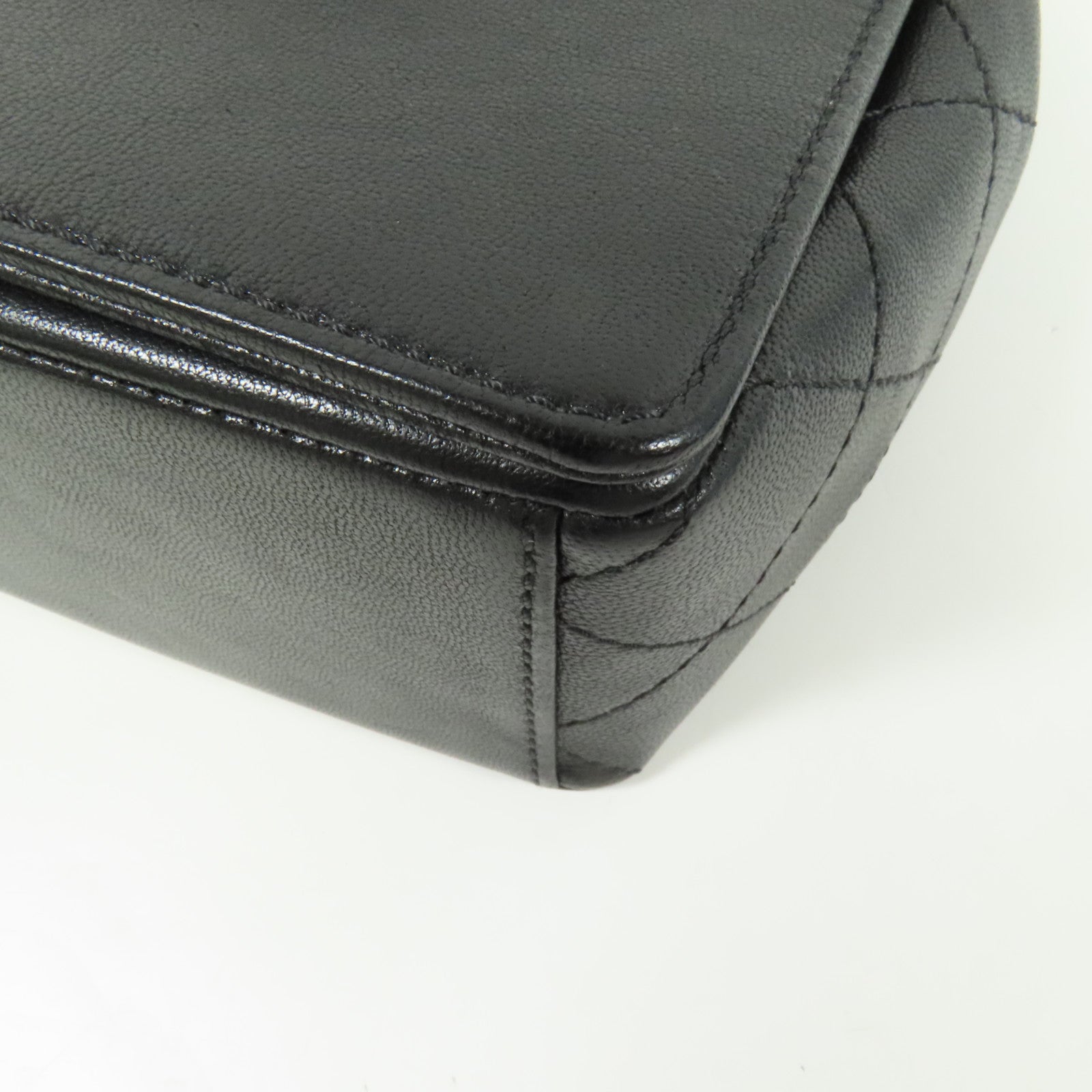 CHANEL 牛皮皮革Chain Shoulder Bag銀扣肩背袋