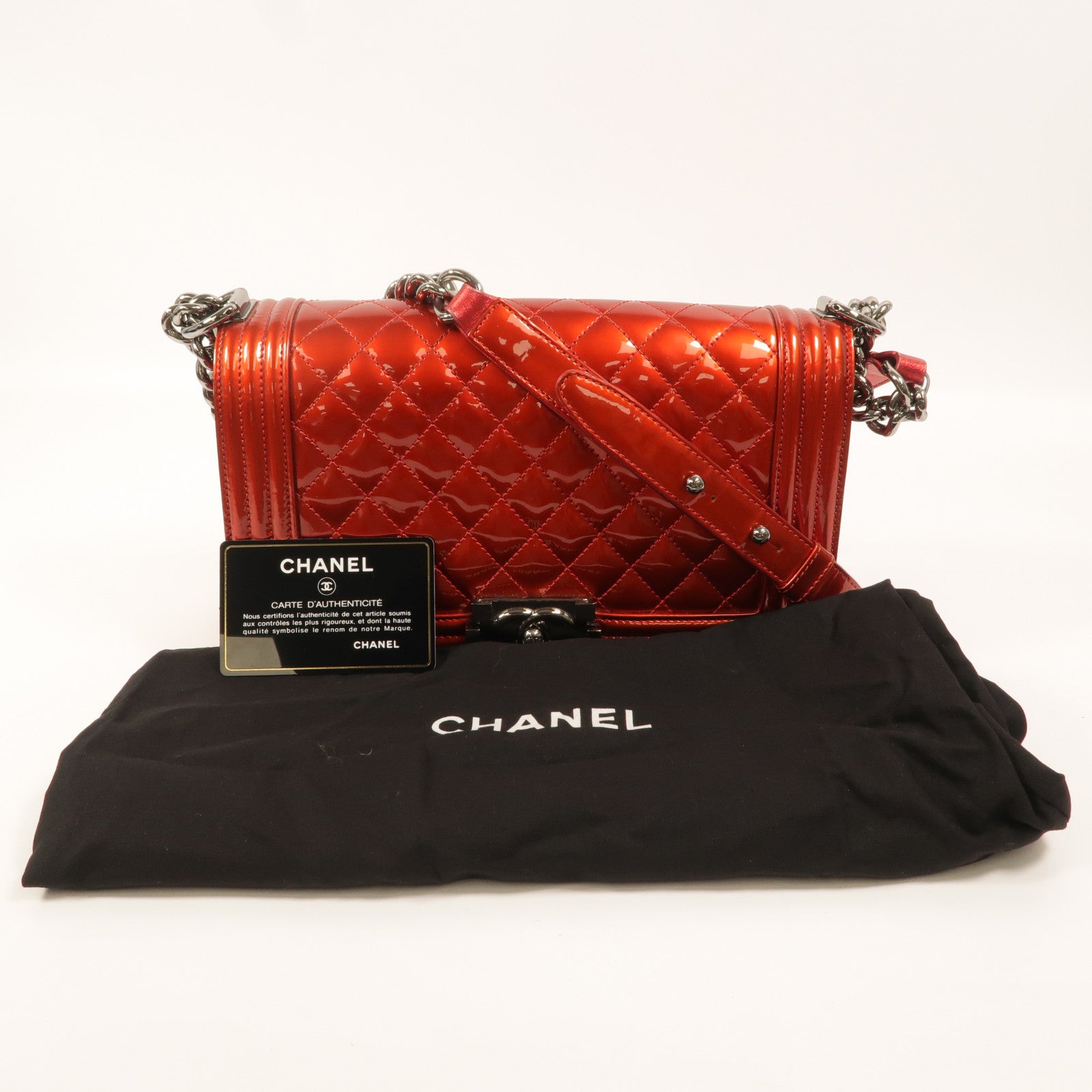 CHANEL 漆皮皮革Boy 25鏈帶肩背袋