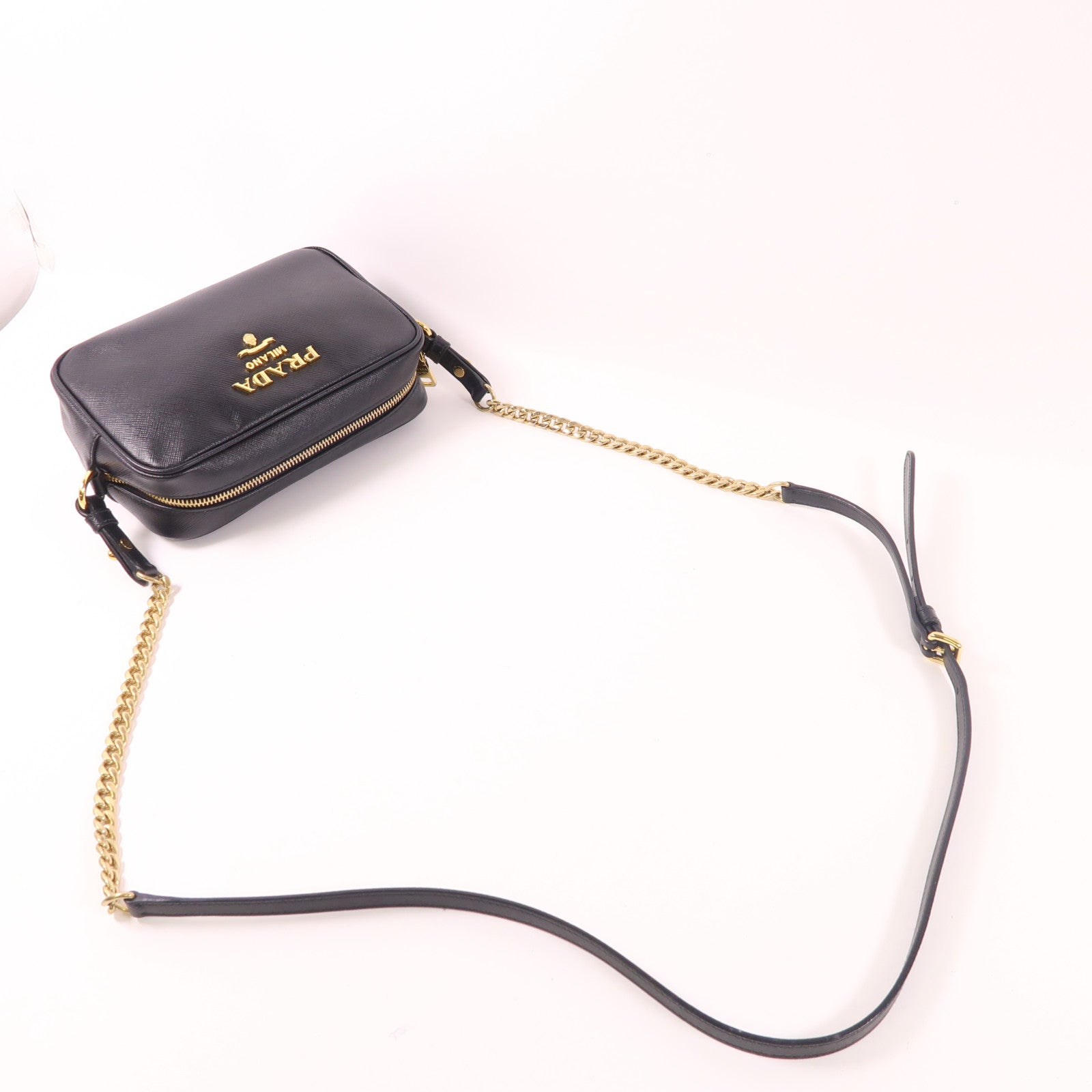 PRADA Saffiano皮革Shoulder Bag金扣肩背袋