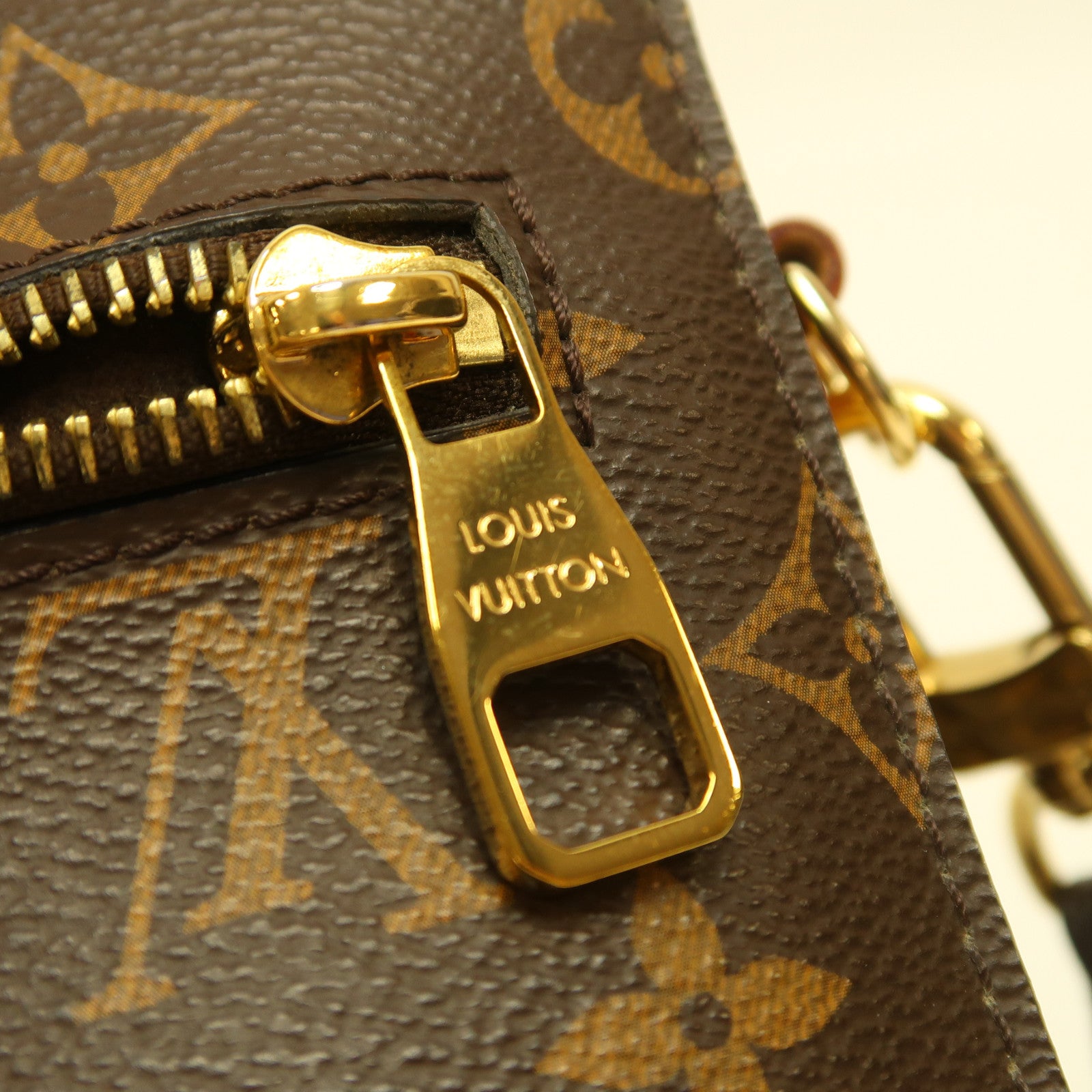 LOUIS VUITTON (PRICE DOWN) LV GHW Pochette Metis 2Way Shoulder Bag Monogram M44875 Brown