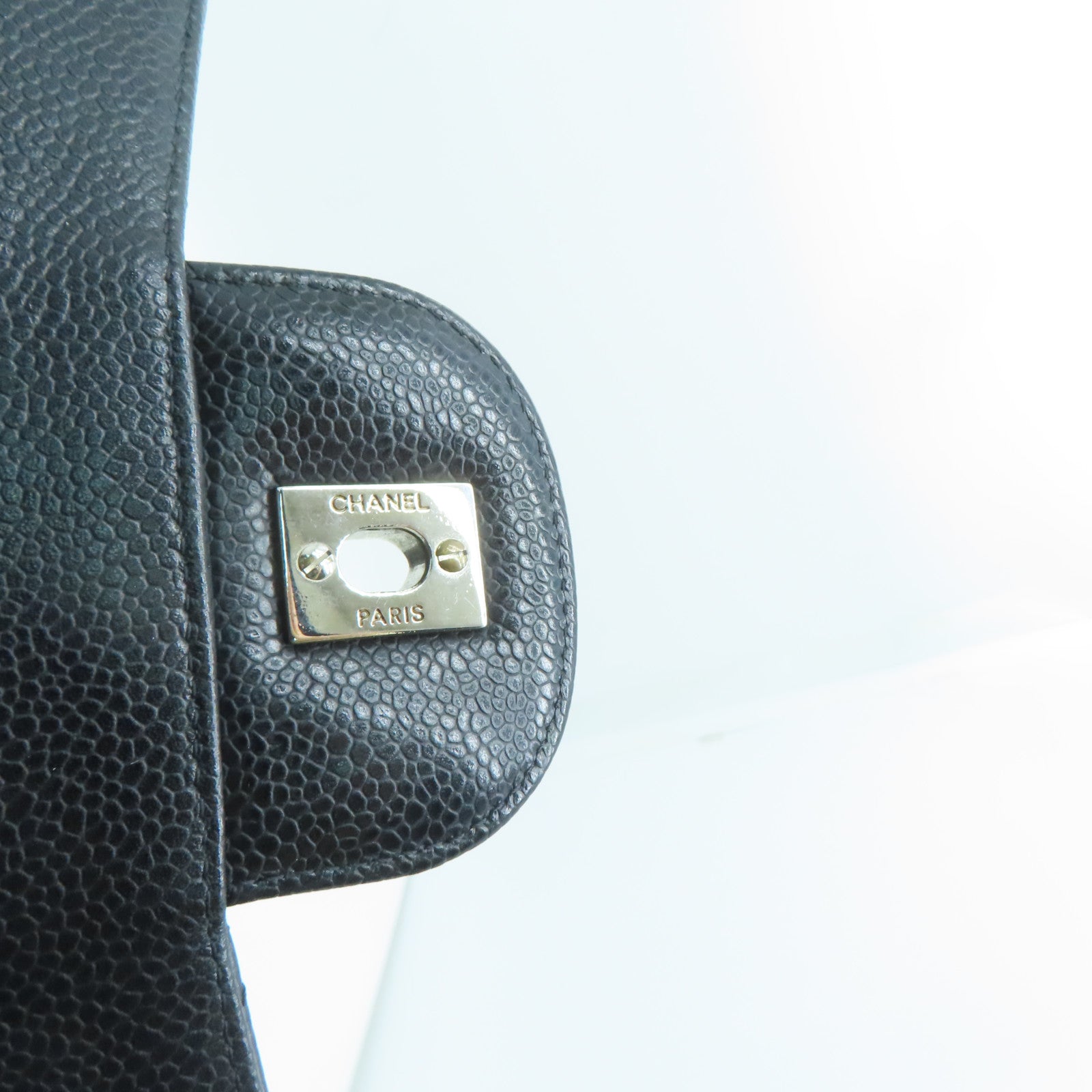 CHANEL 【激減優惠】菱格Caviar皮革Chain Shoulder銀扣肩背袋黑色
