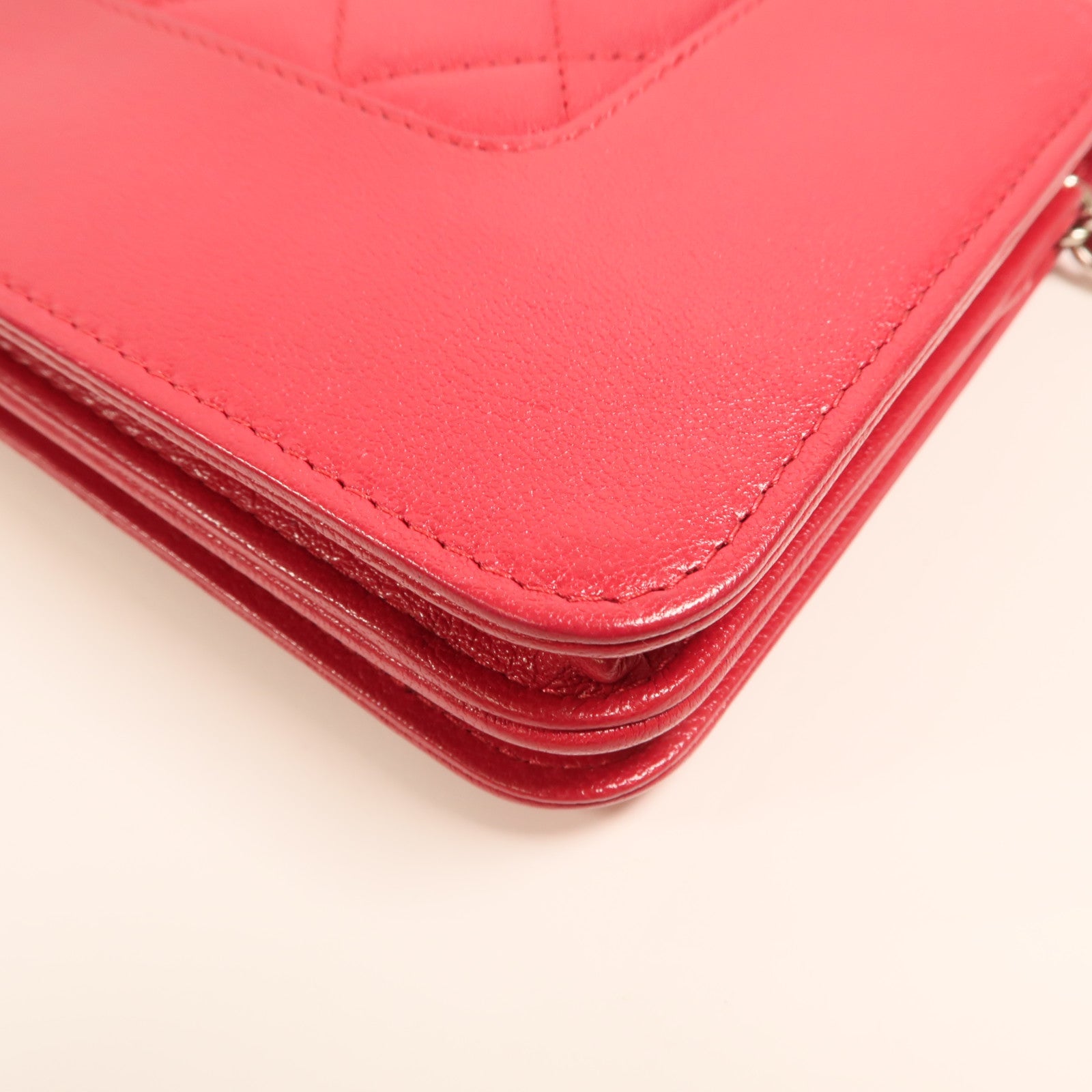 CHANEL 牛皮皮革WOC Wallet On Chain銀扣鏈帶肩背袋