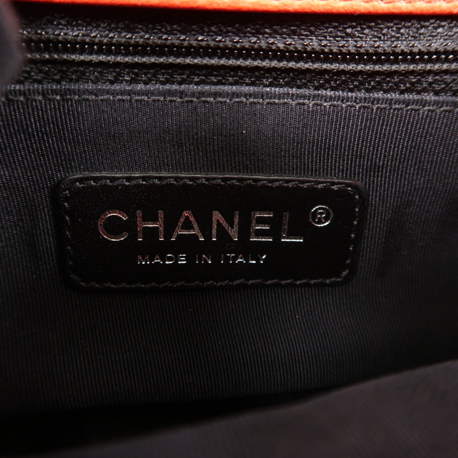 CHANEL 漆皮皮革Woren Stitch Mini Flap鏈帶肩背袋