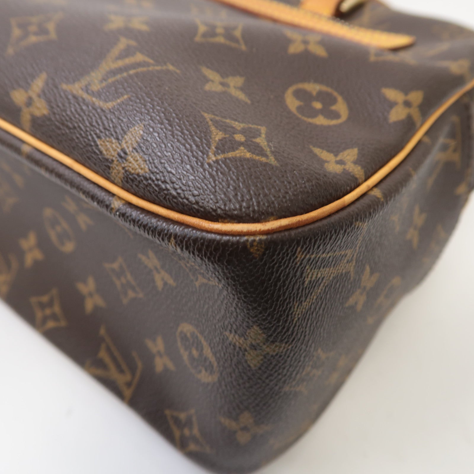 LOUIS VUITTON Monogram Cite GM金扣肩背袋啡色
