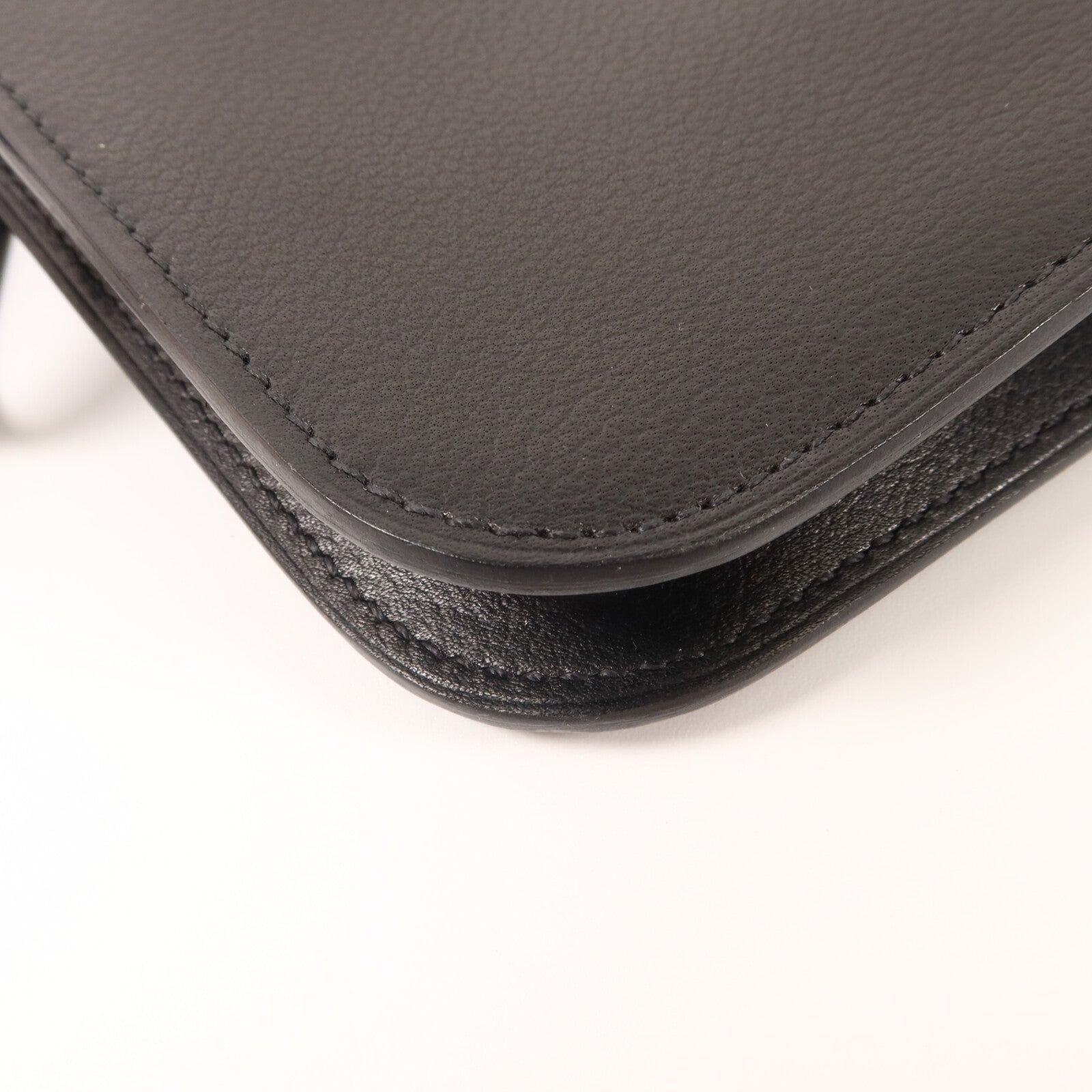 HERMES Evergrain皮革Zipengo Chaine d'Ancre To Go Pouch肩背袋Noir
