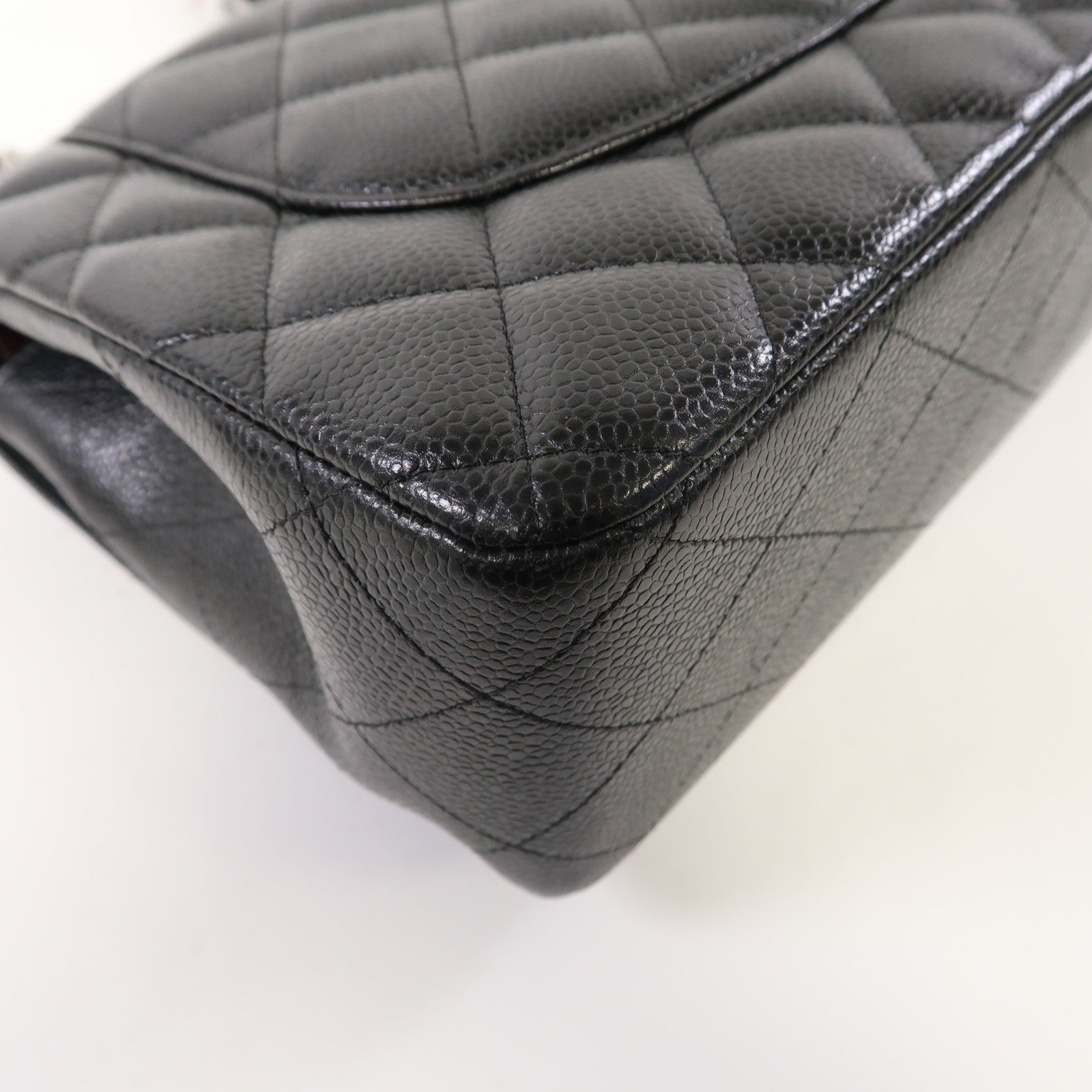 CHANEL 【激減優惠】菱格皮革Classic Jumbo銀扣鏈帶肩背袋黑色