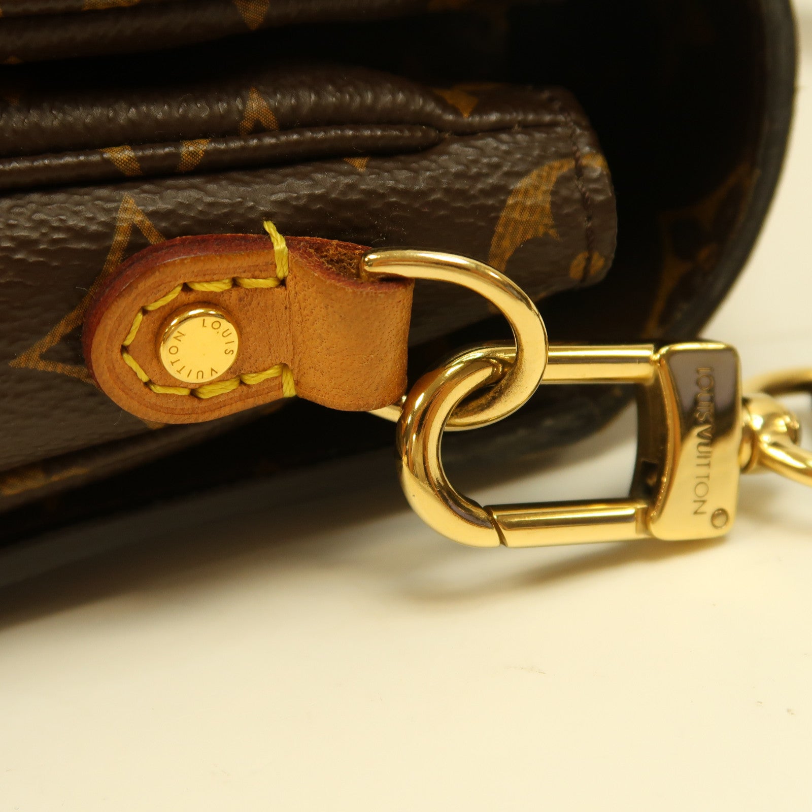 LOUIS VUITTON (PRICE DOWN) LV GHW Pochette Metis 2Way Shoulder Bag Monogram M44875 Brown