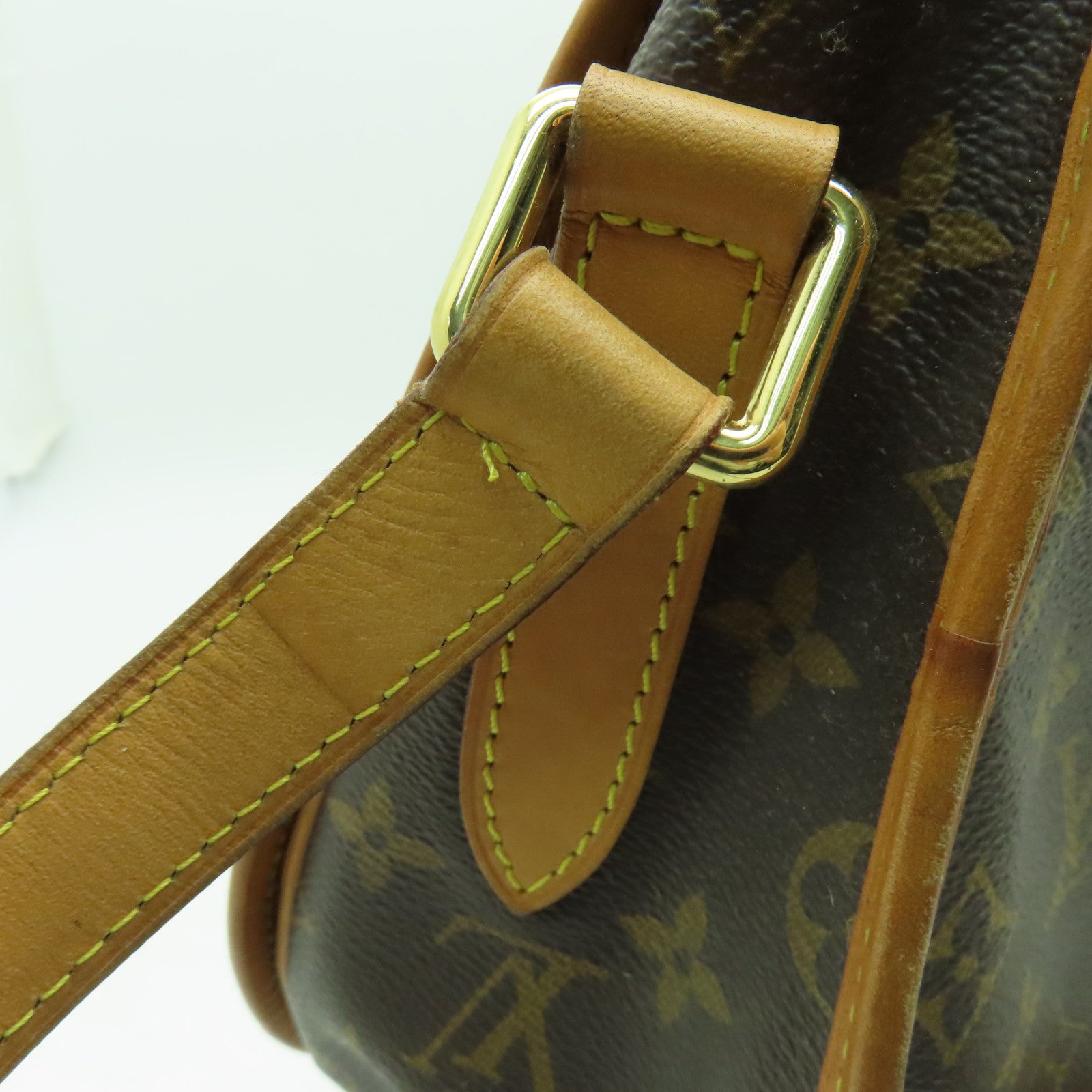 LOUIS VUITTON Monogram Menilmontant MM金扣肩背袋啡色