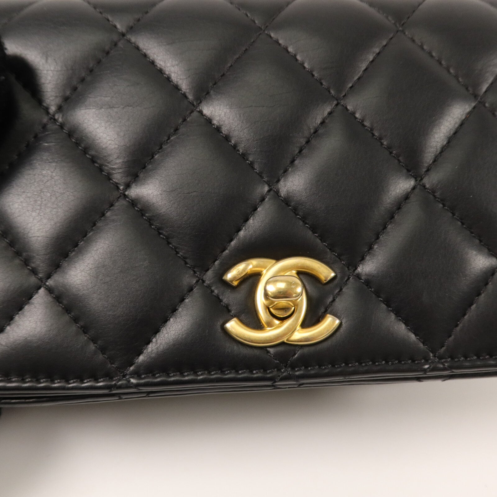CHANEL 羊皮皮革Chain Shoulder鏈帶肩背袋