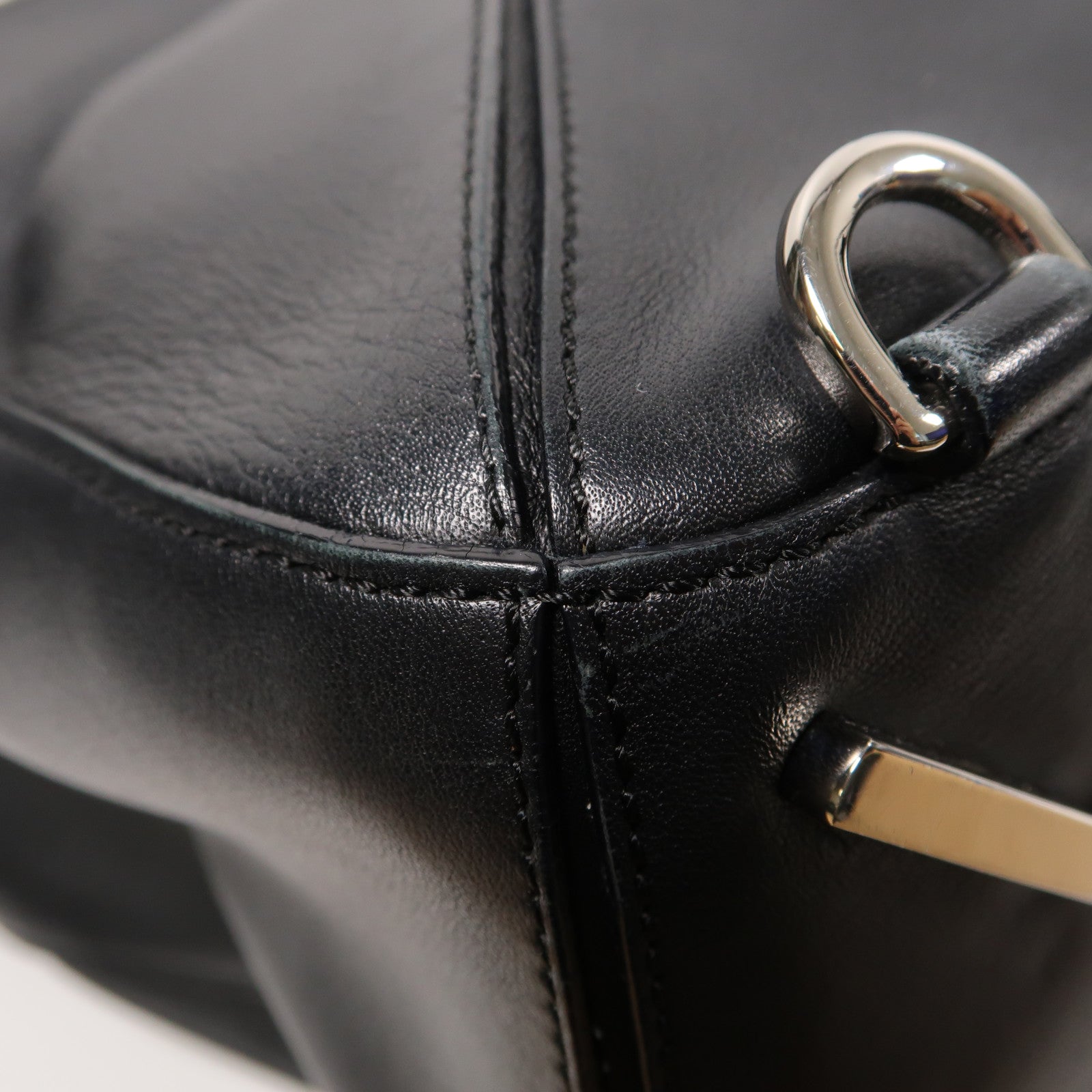 LOEWE 牛皮皮革Puzzle Medium銀扣手挽肩背兩用袋黑色