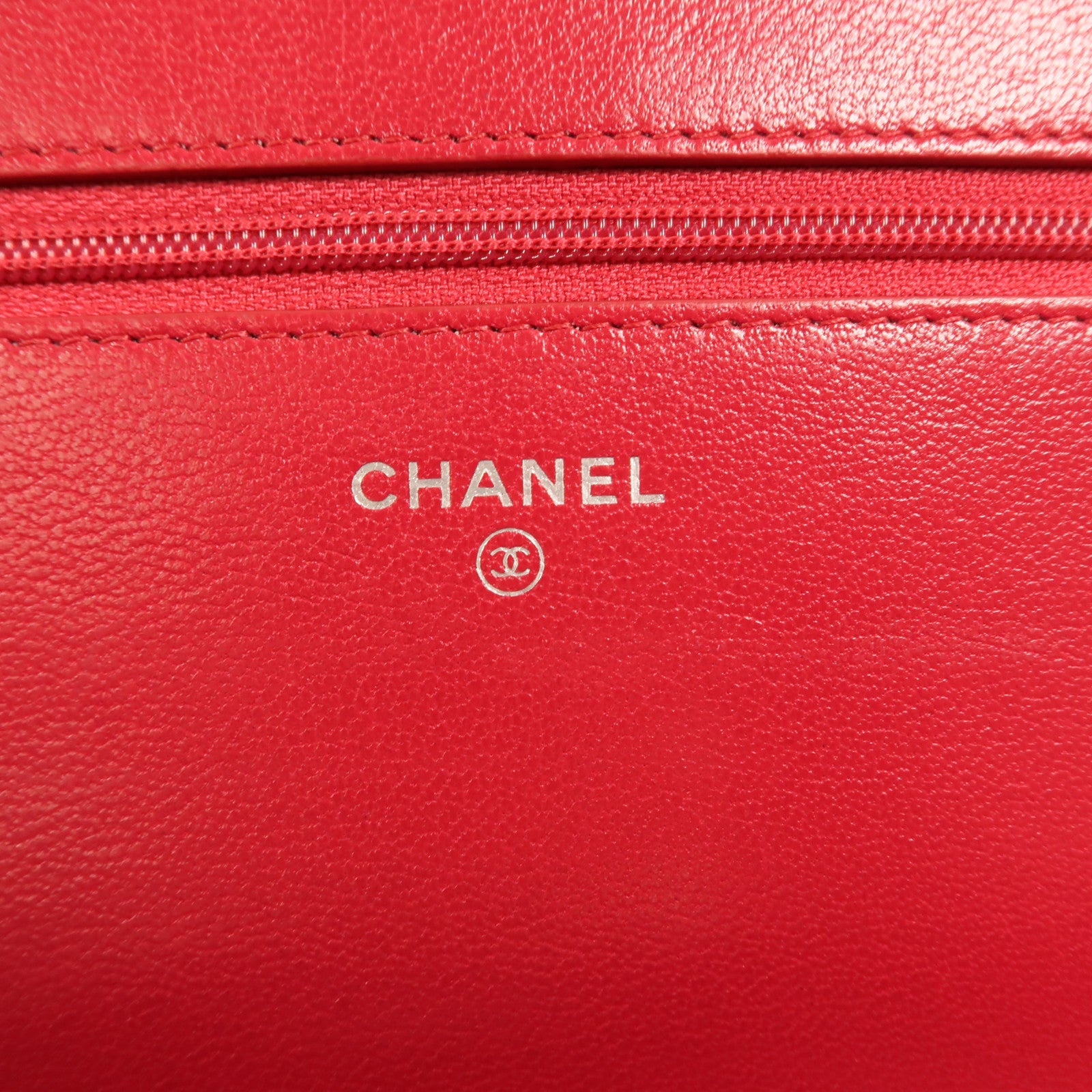 CHANEL 牛皮皮革WOC Wallet On Chain銀扣鏈帶肩背袋