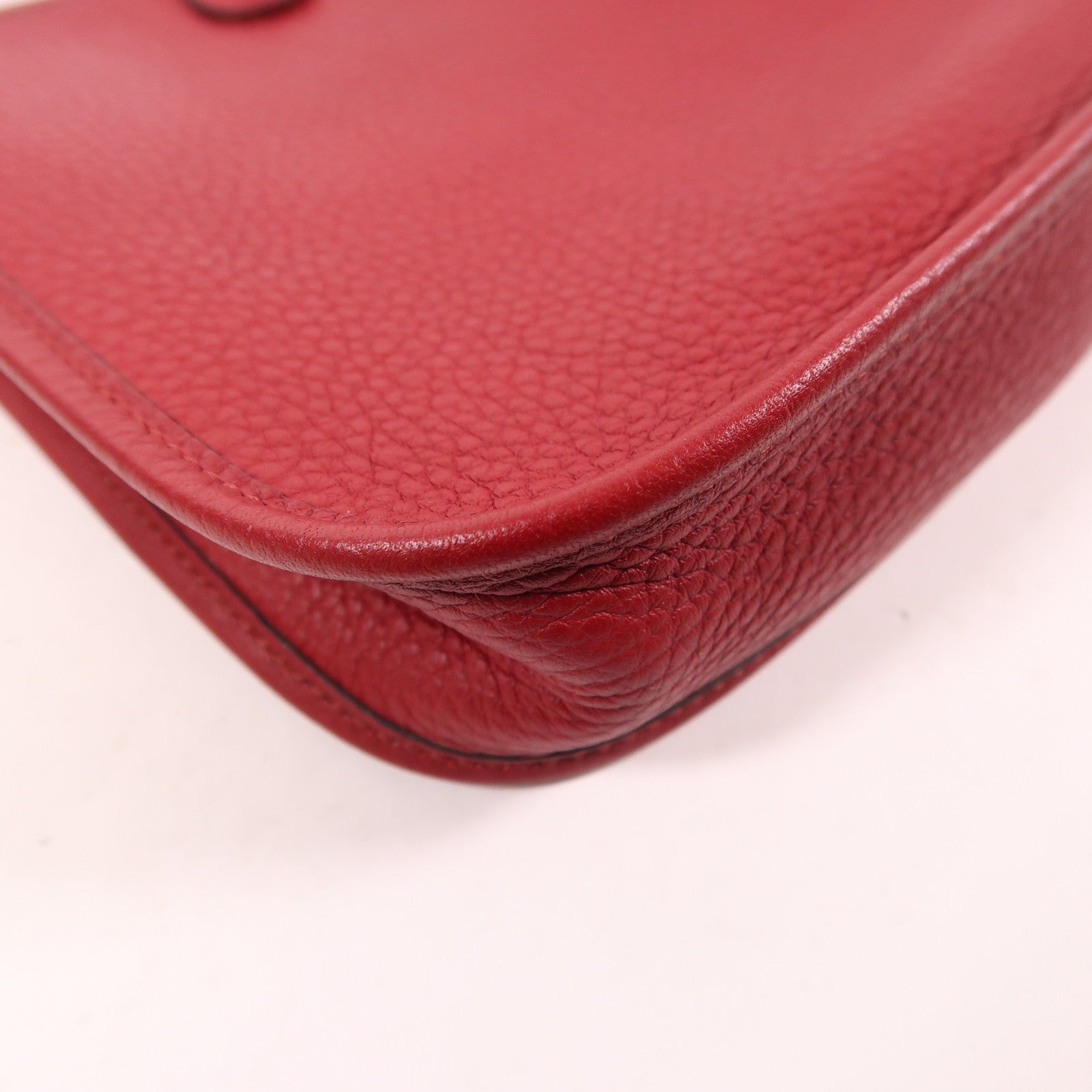 HERMES GHW Evelyne TPM Shoulder Bag Taurillon Clemence Leather Rouge H