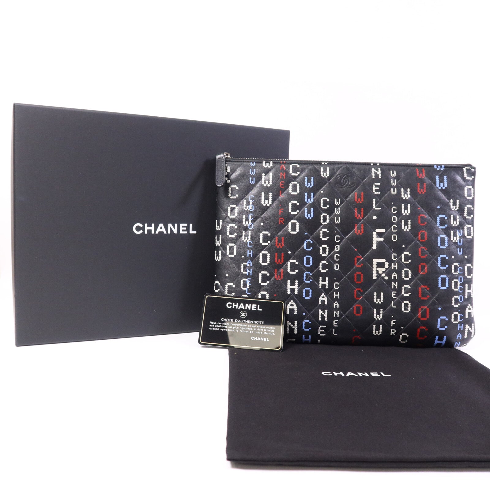 CHANEL 羊皮皮革Pouch銀扣手拿包