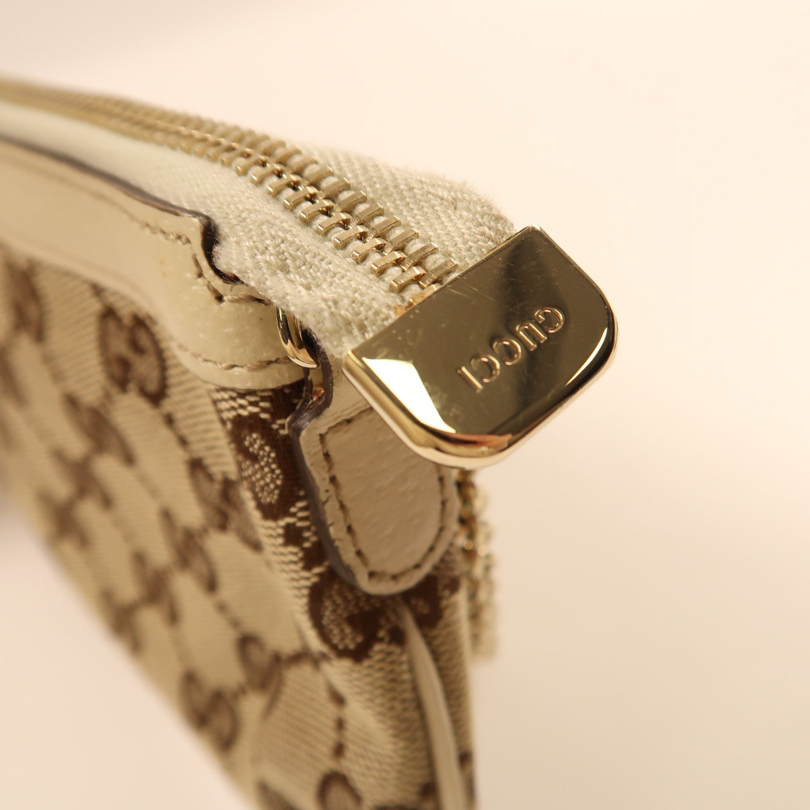 GUCCI 帆布Chain Shoulder金扣鏈帶肩背袋米色