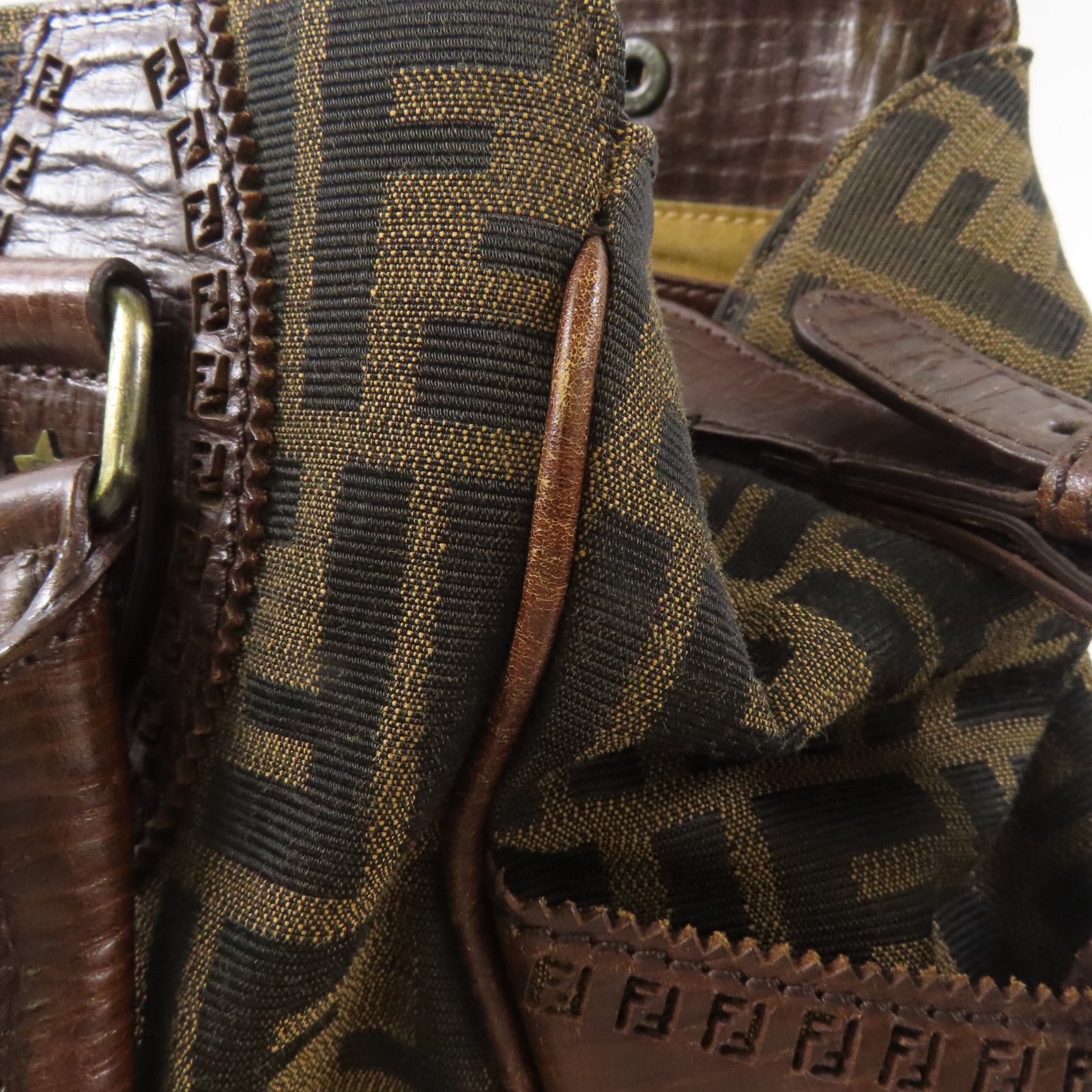 FENDI 帆布Shoulder Bag肩背袋
