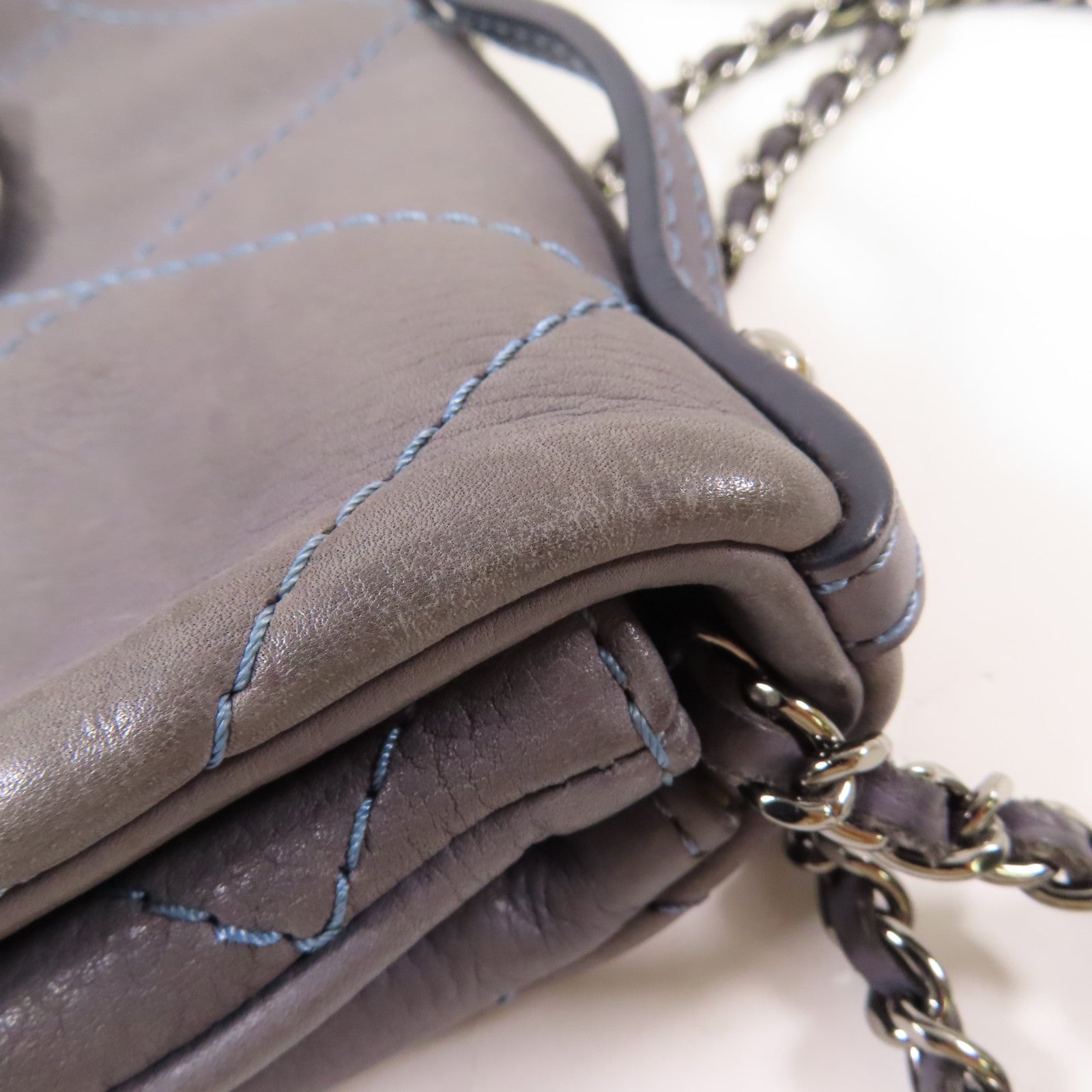 CHANEL 牛皮皮革Chain Shoulder銀扣手挽肩背兩用袋