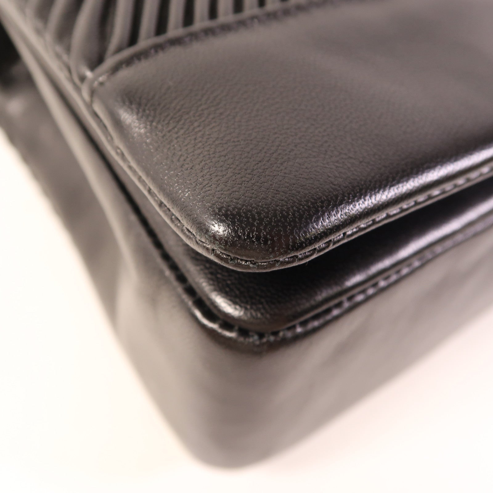 CHANEL 牛皮皮革Shoulder Bag金扣鏈帶肩背袋