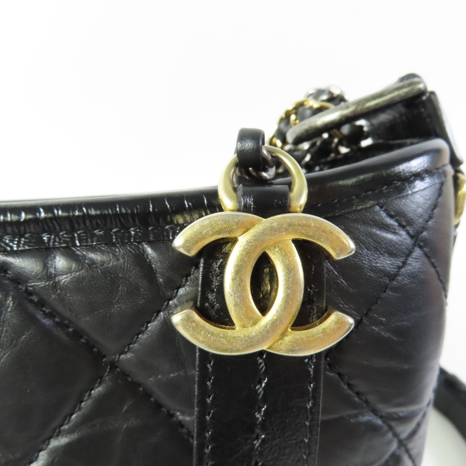 CHANEL 牛皮皮革Gabrielle Medium鏈帶肩背袋