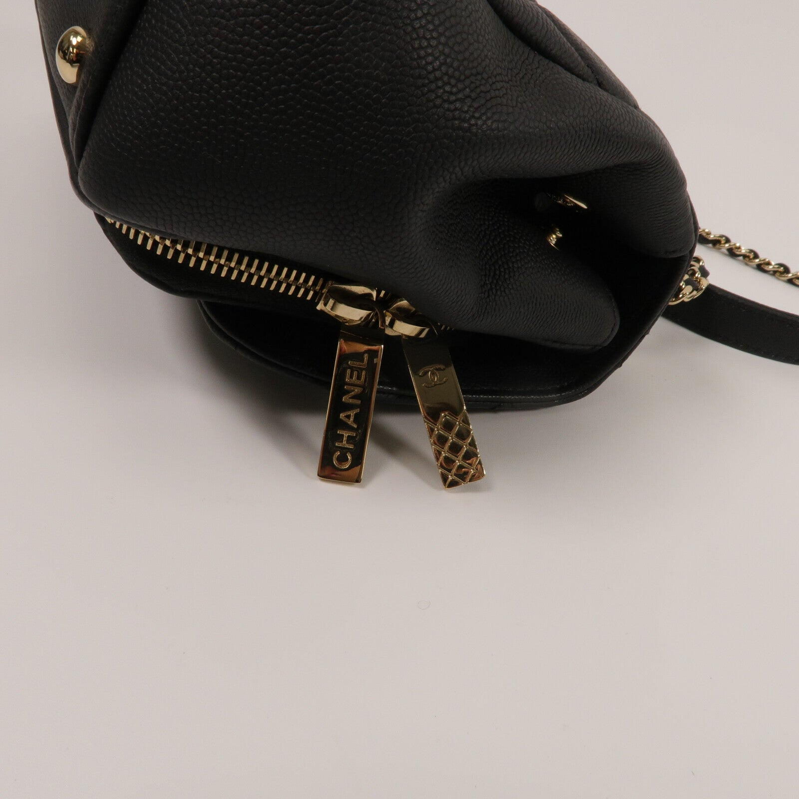CHANEL 牛皮皮革Business Affinity鏈帶手挽肩背兩用袋