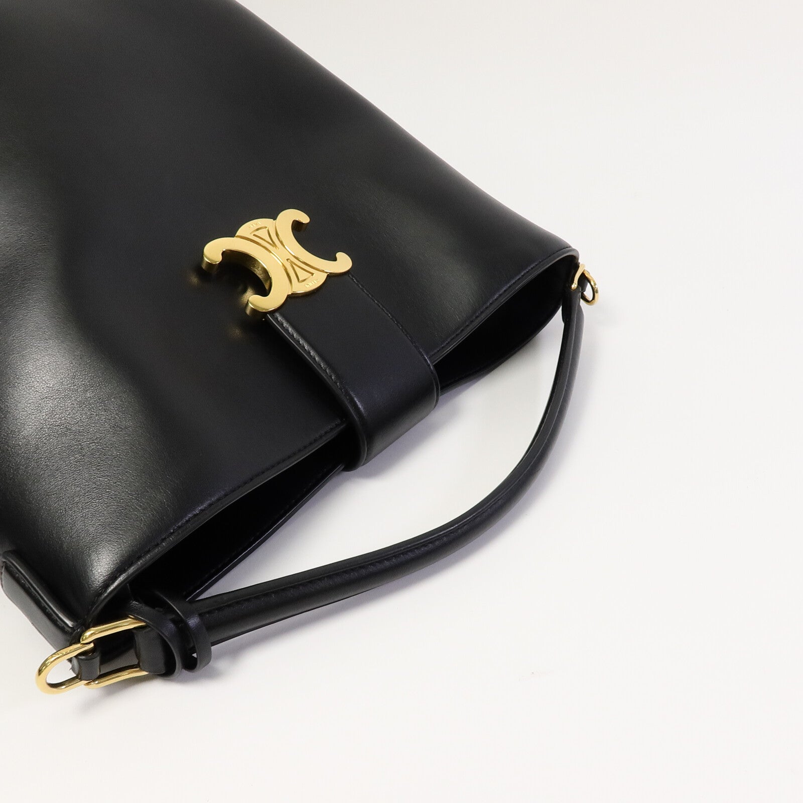 CELINE 牛皮皮革Louise Bucket Medium手挽肩背兩用袋