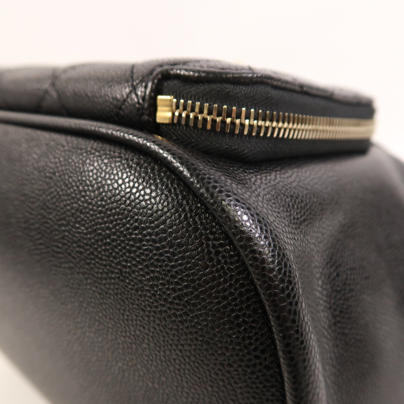 CHANEL 牛皮皮革Affinity Backpack金扣背包