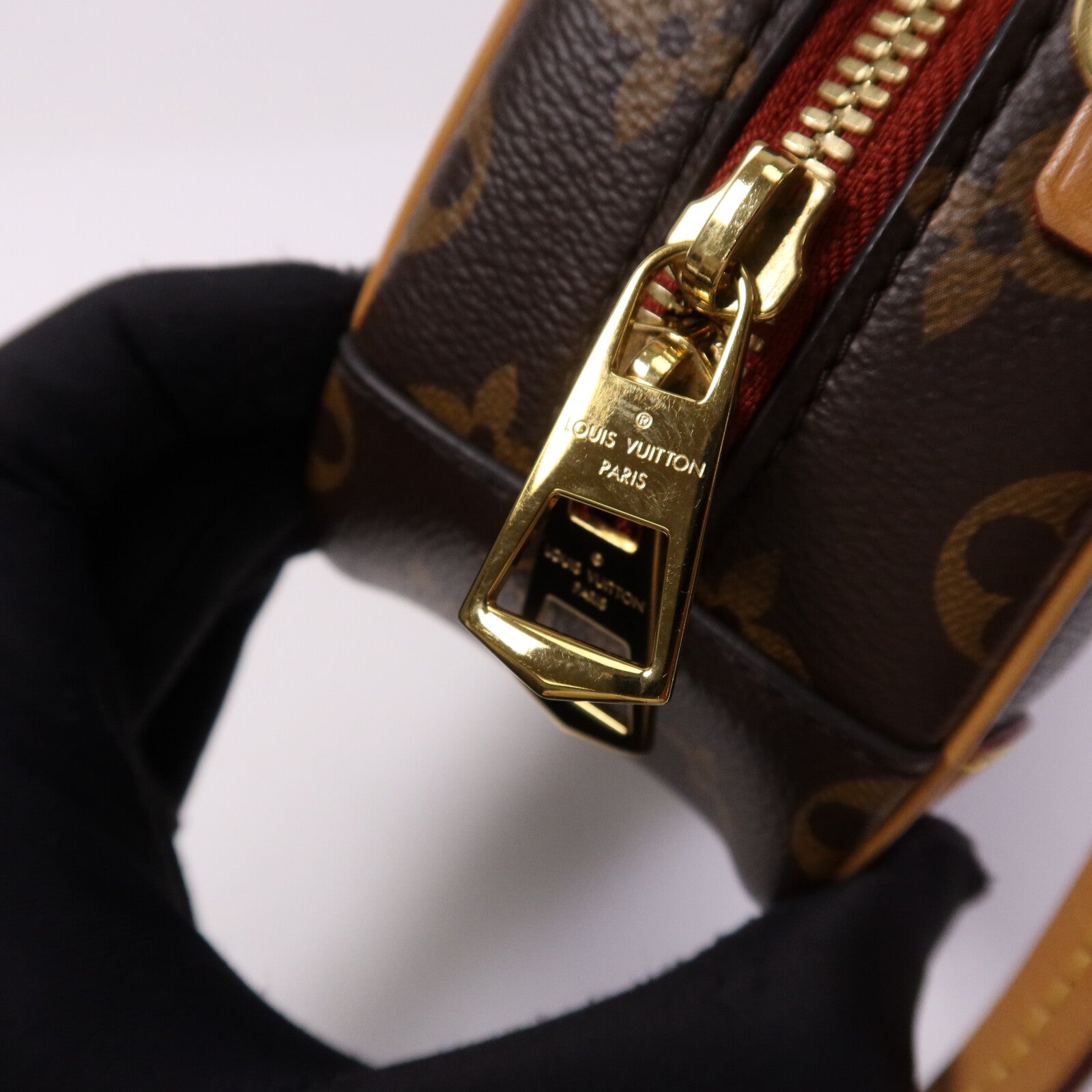 LOUIS VUITTON Monogram Deauville Mini金扣肩背袋
