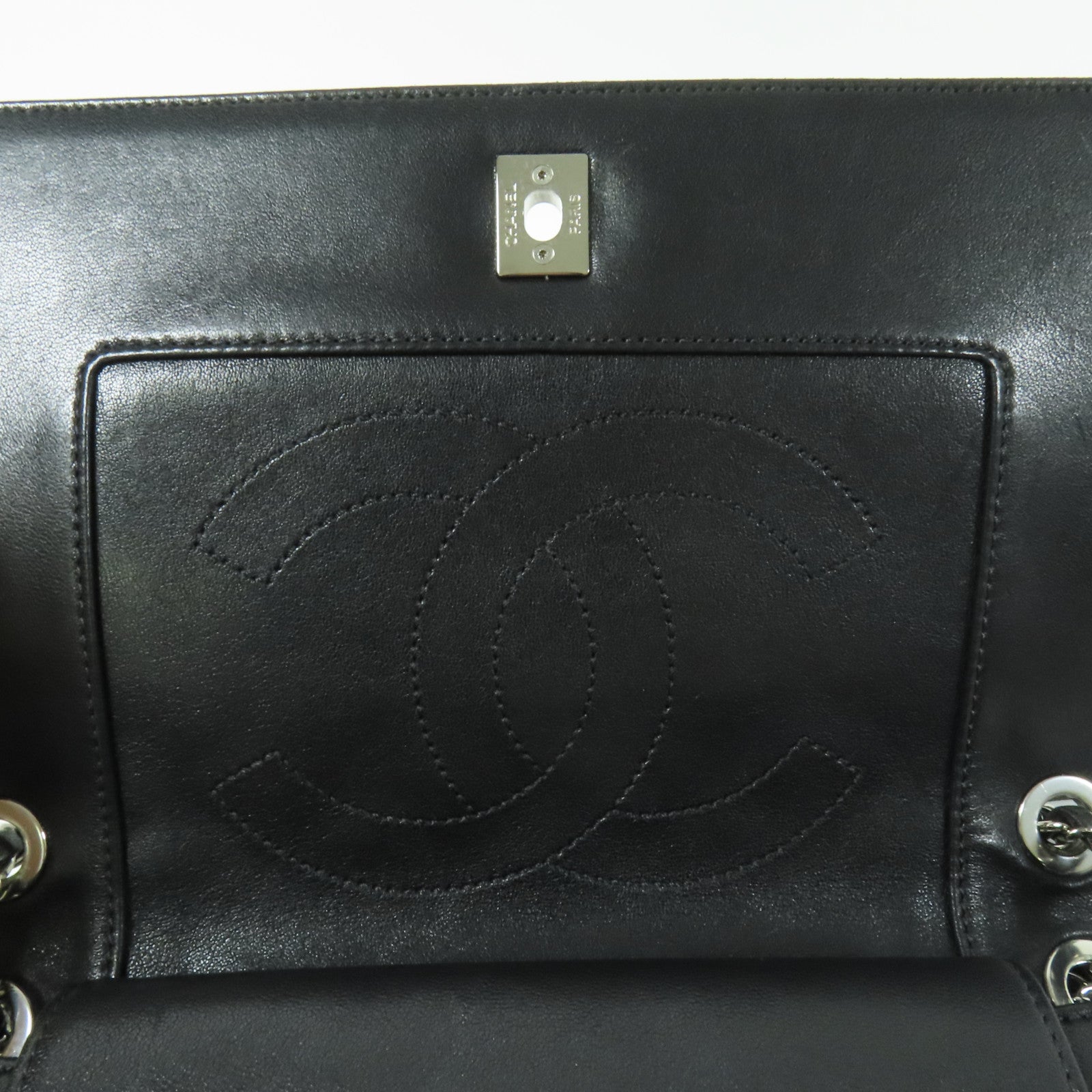 CHANEL 牛皮皮革Chain Shoulder Bag銀扣肩背袋