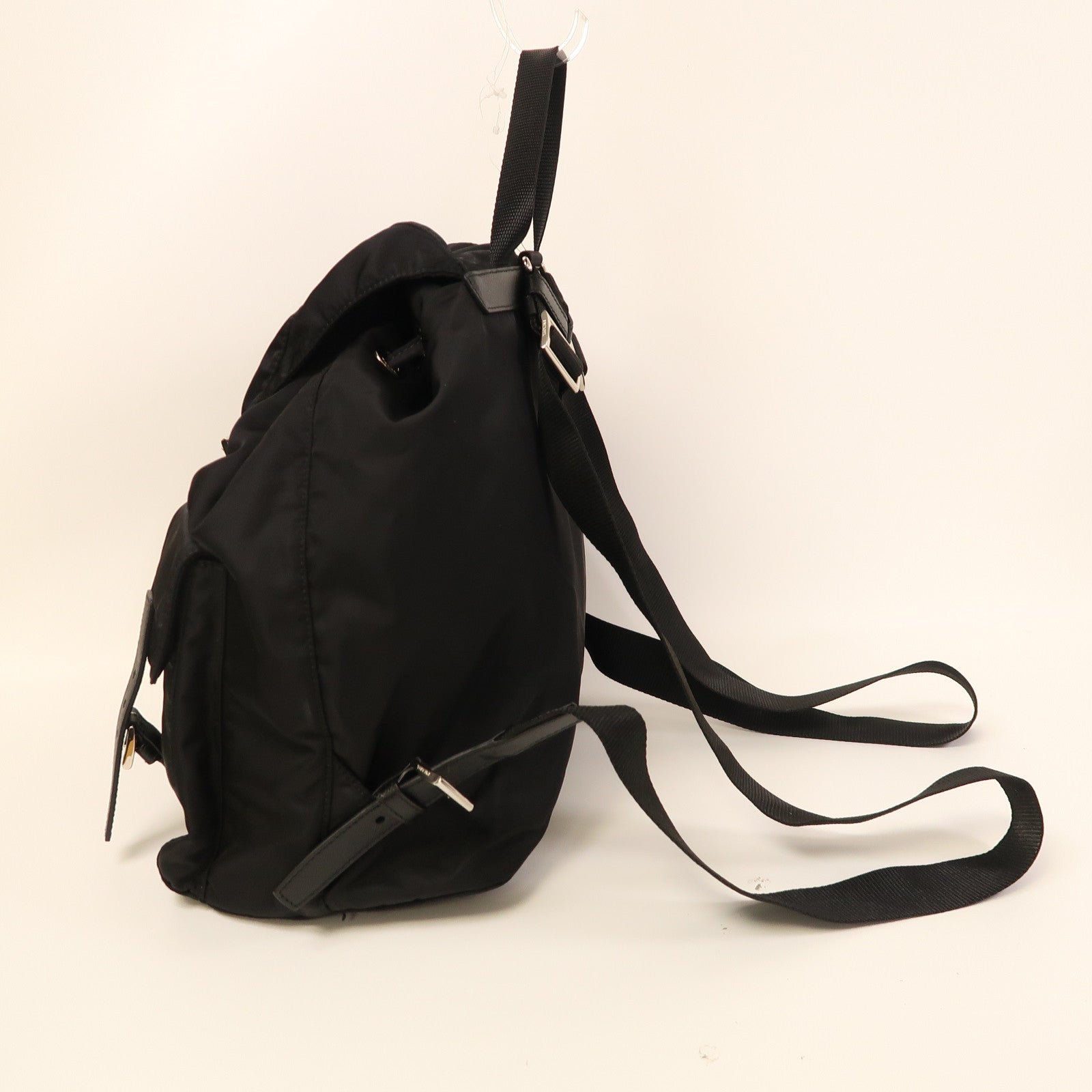 PRADA 尼龍Backpack銀扣背包黑色