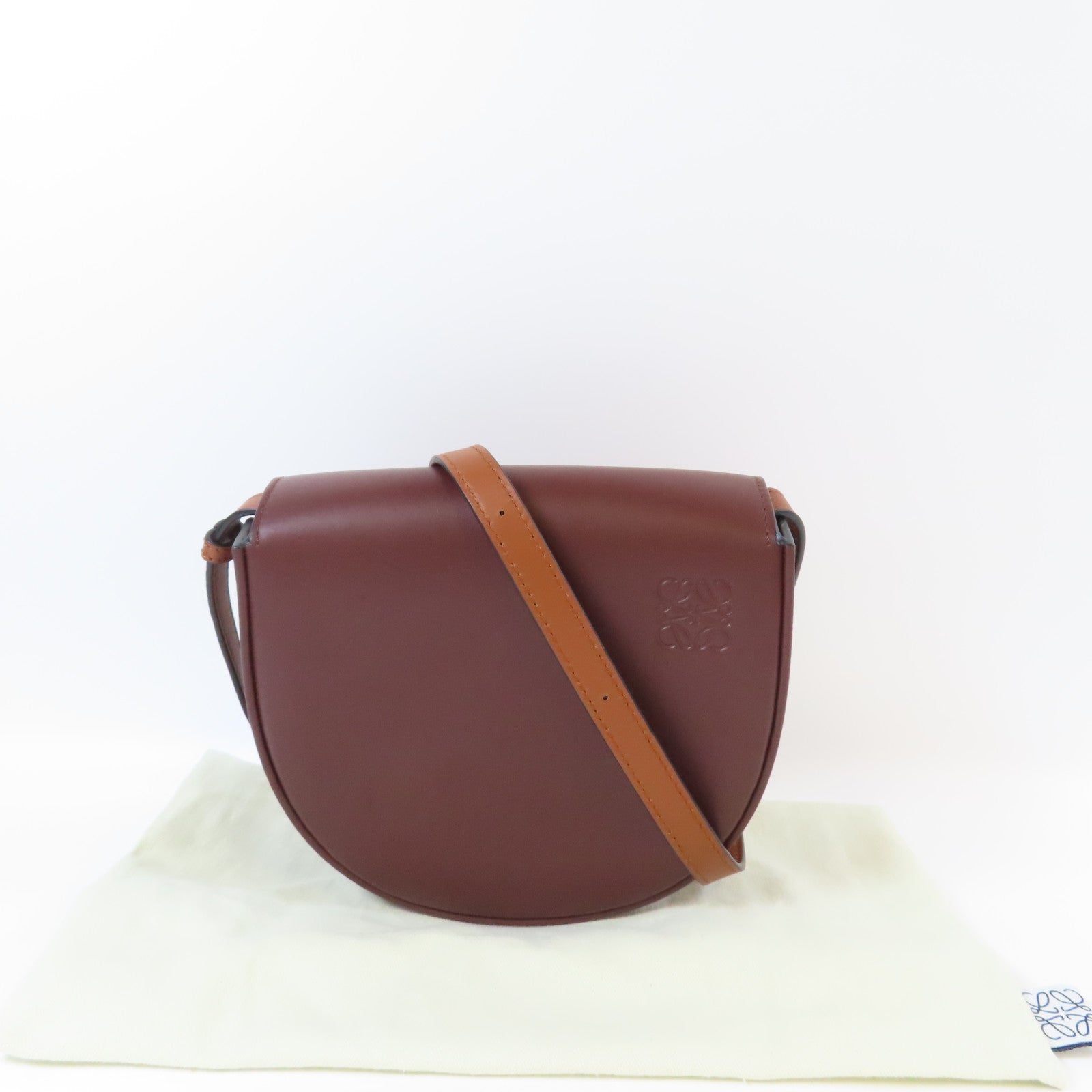 LOEWE 【激減優惠】牛皮皮革Heel Dou金扣肩背袋啡色