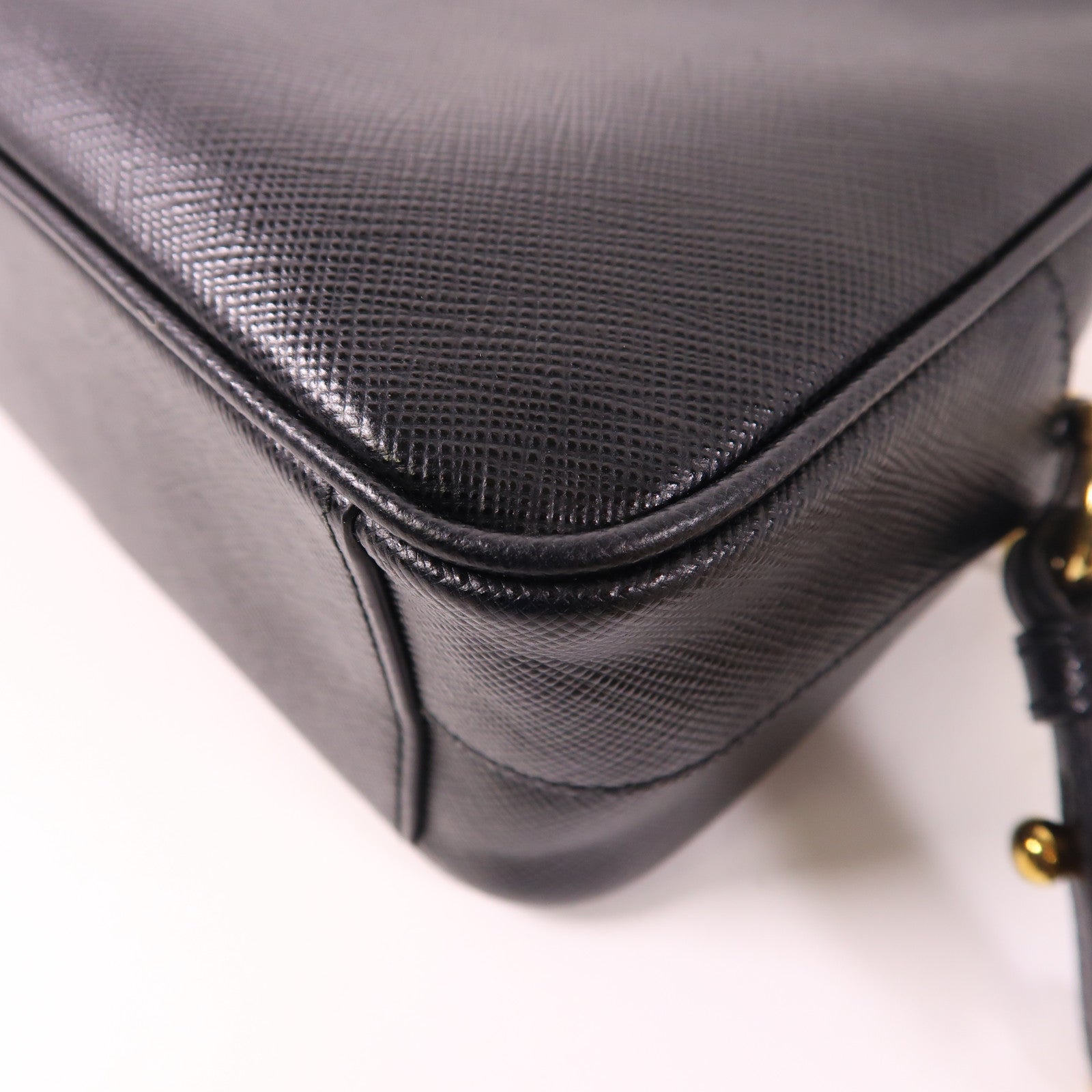 PRADA Saffiano皮革Shoulder Bag金扣肩背袋