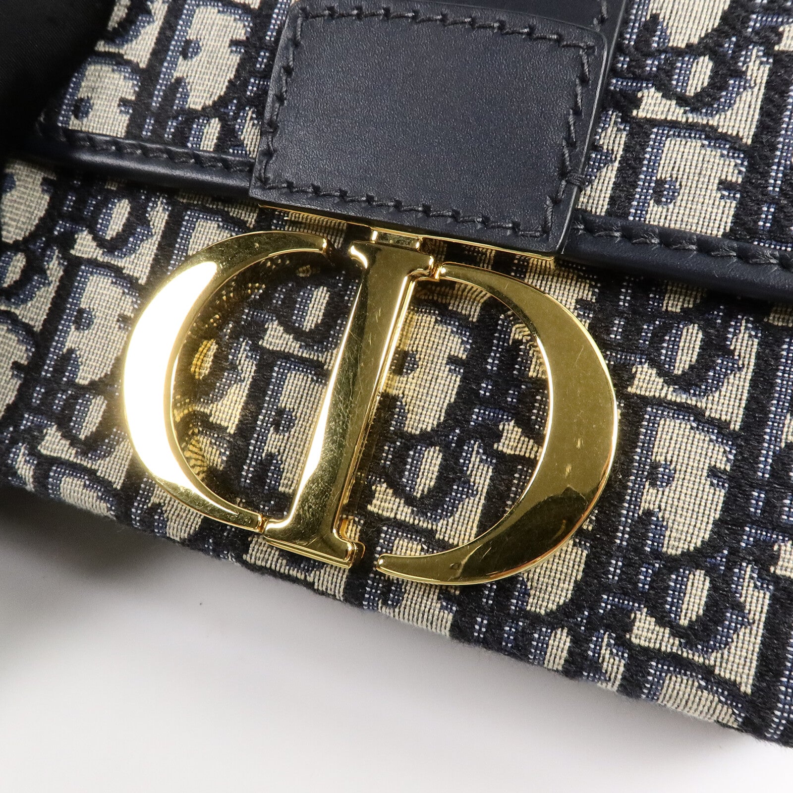 Dior 帆布Montaigne 30 Mini肩背袋